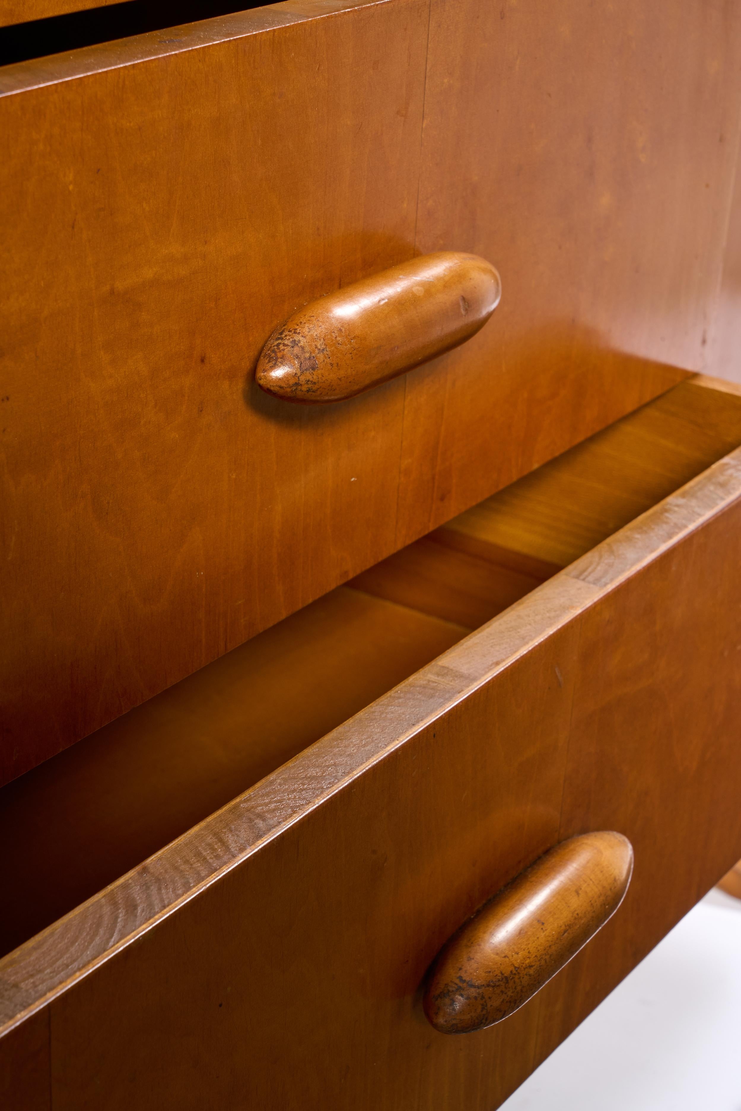 Designer danois, Coffre en bois attribué à Otto Faerge en vente 7