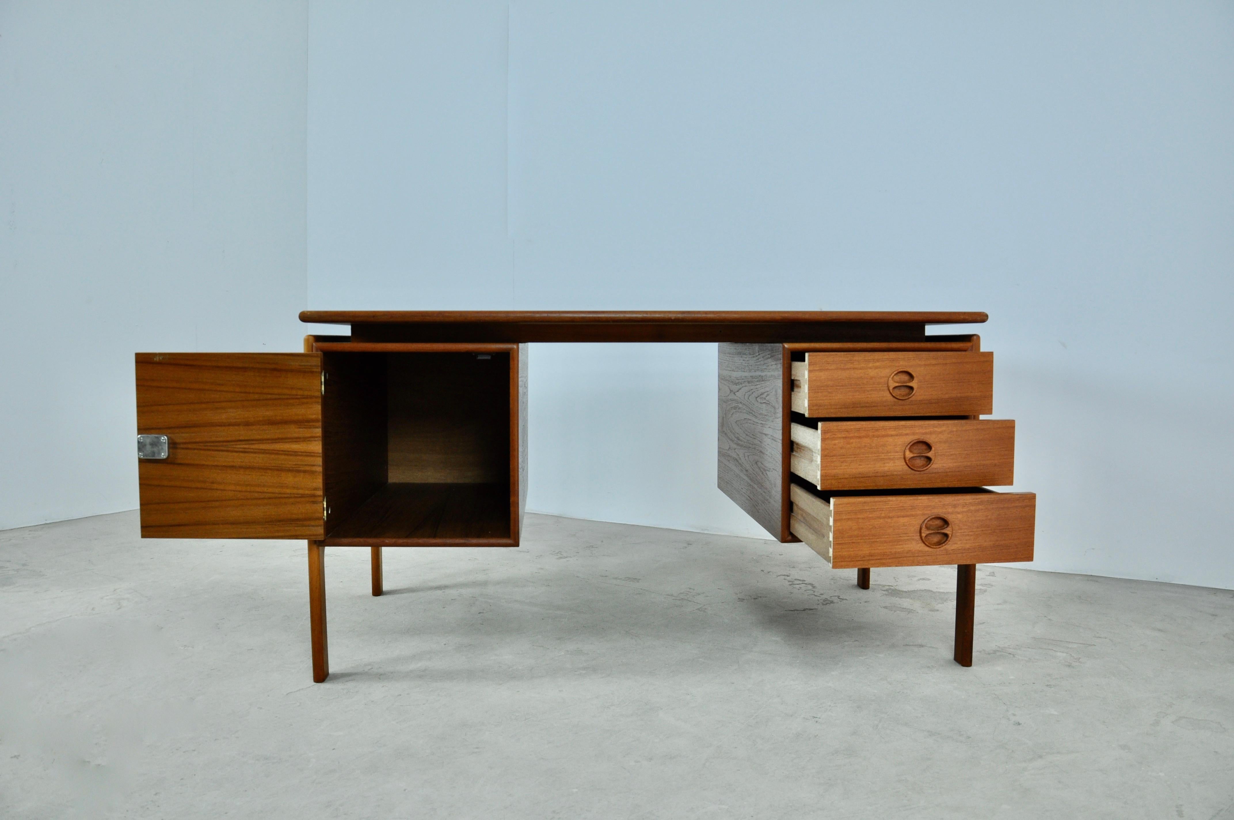 Danish Desk by Arne Vodder for GV Møbler, 1960s 4