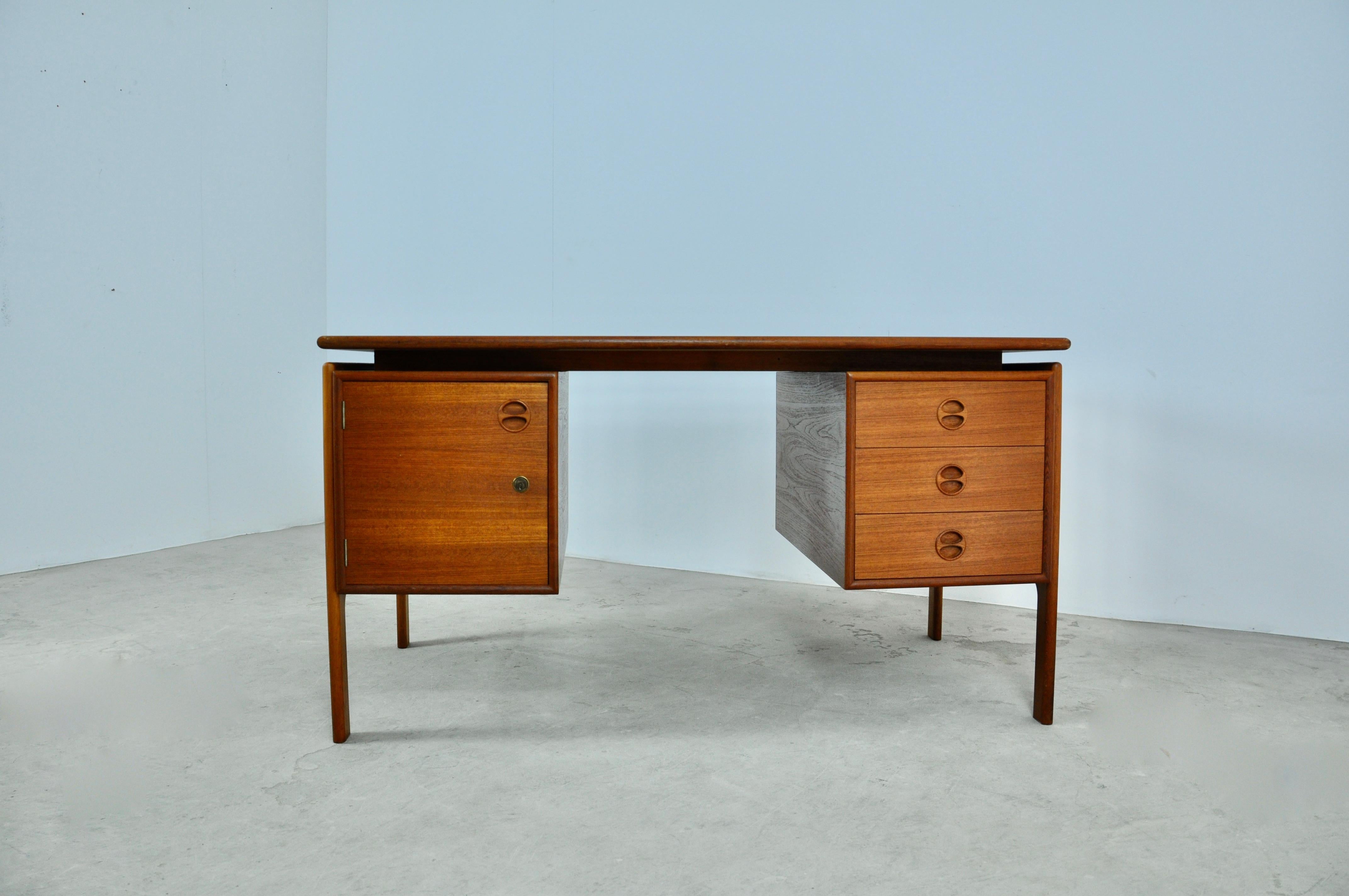 Danish Desk by Arne Vodder for GV Møbler, 1960s 5