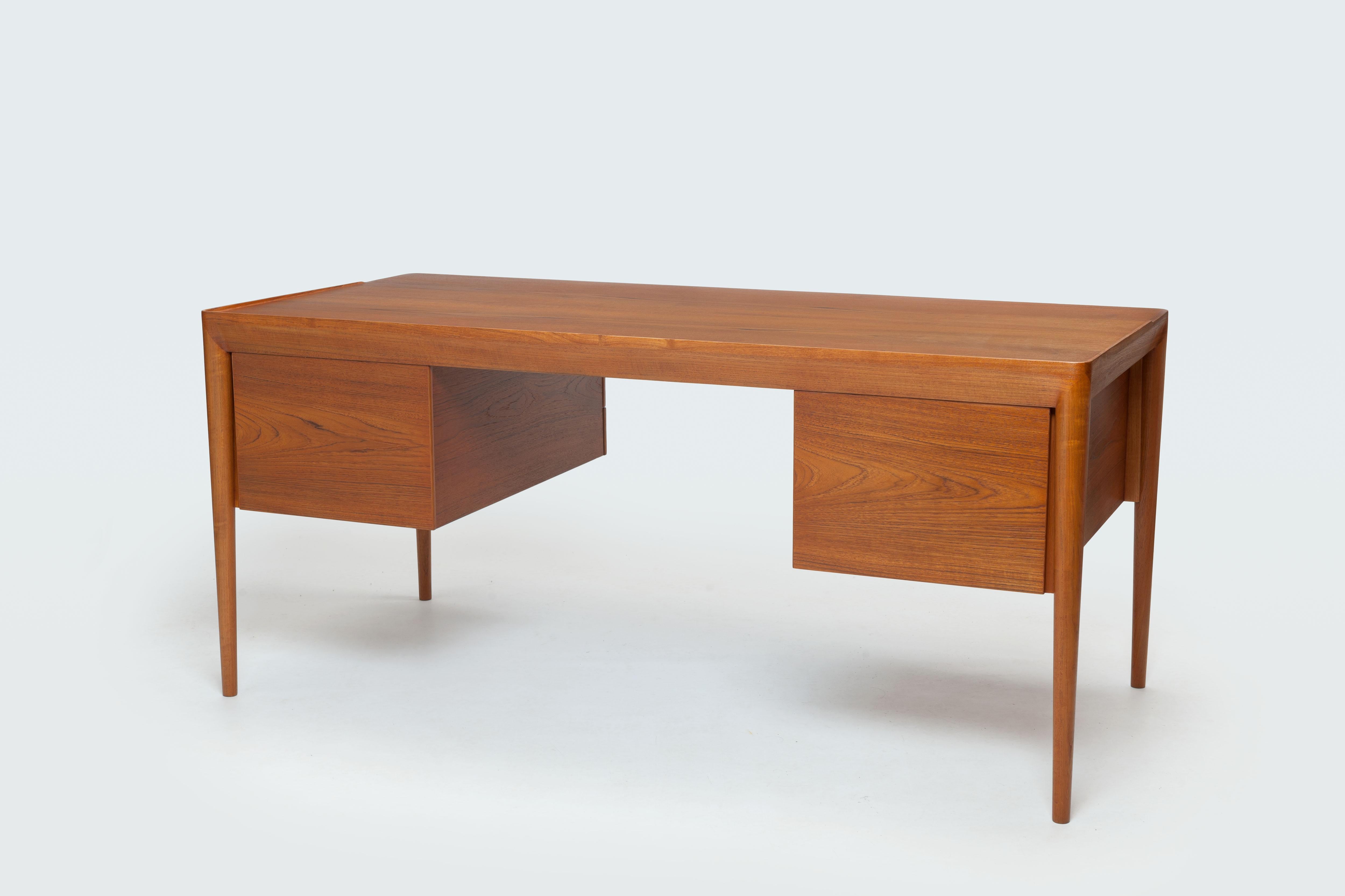 Danish Desk by Erik Riisager Hansen, Haslev Møbelsnedkeri, Denmark For Sale 7