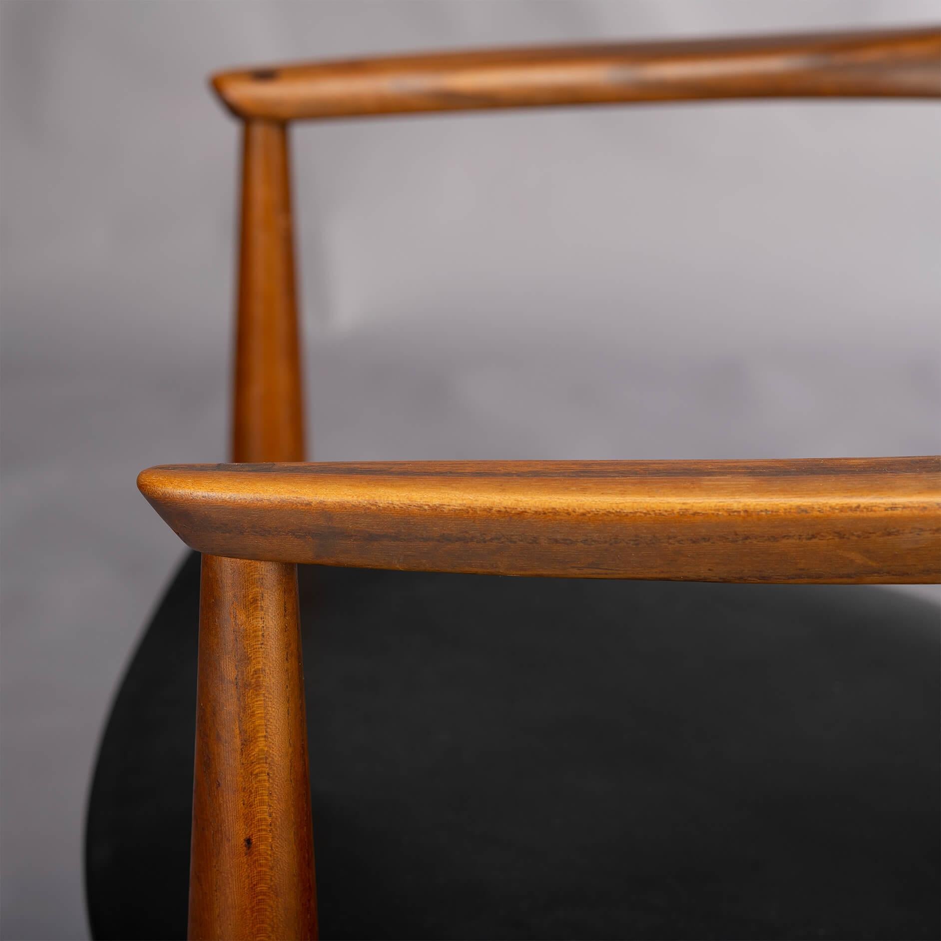 Danish Desk Chair in Elm Wood by Arne Wahl Iversen for N. Eilersen, 1960s For Sale 5