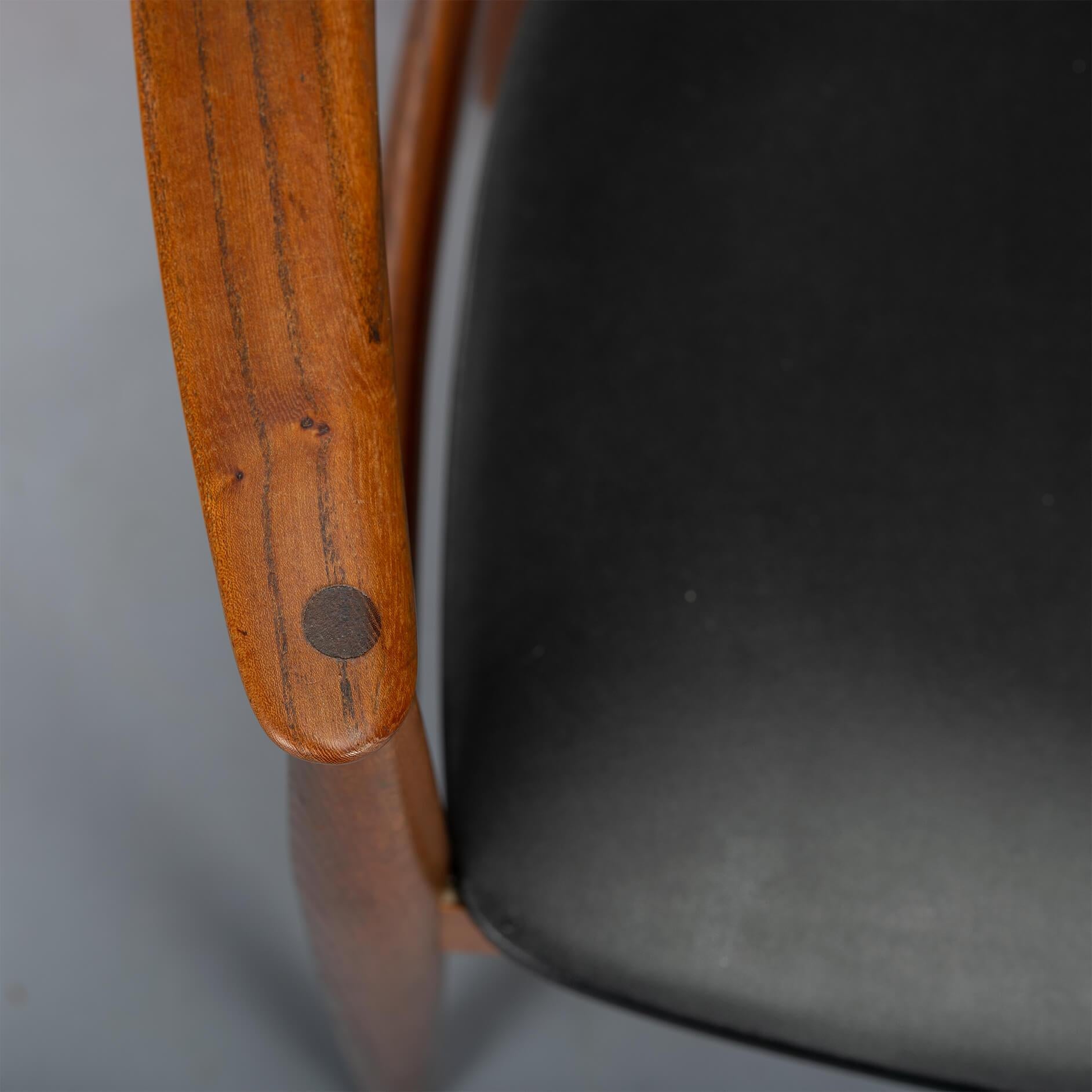 Danish Desk Chair in Elm Wood by Arne Wahl Iversen for N. Eilersen, 1960s For Sale 9