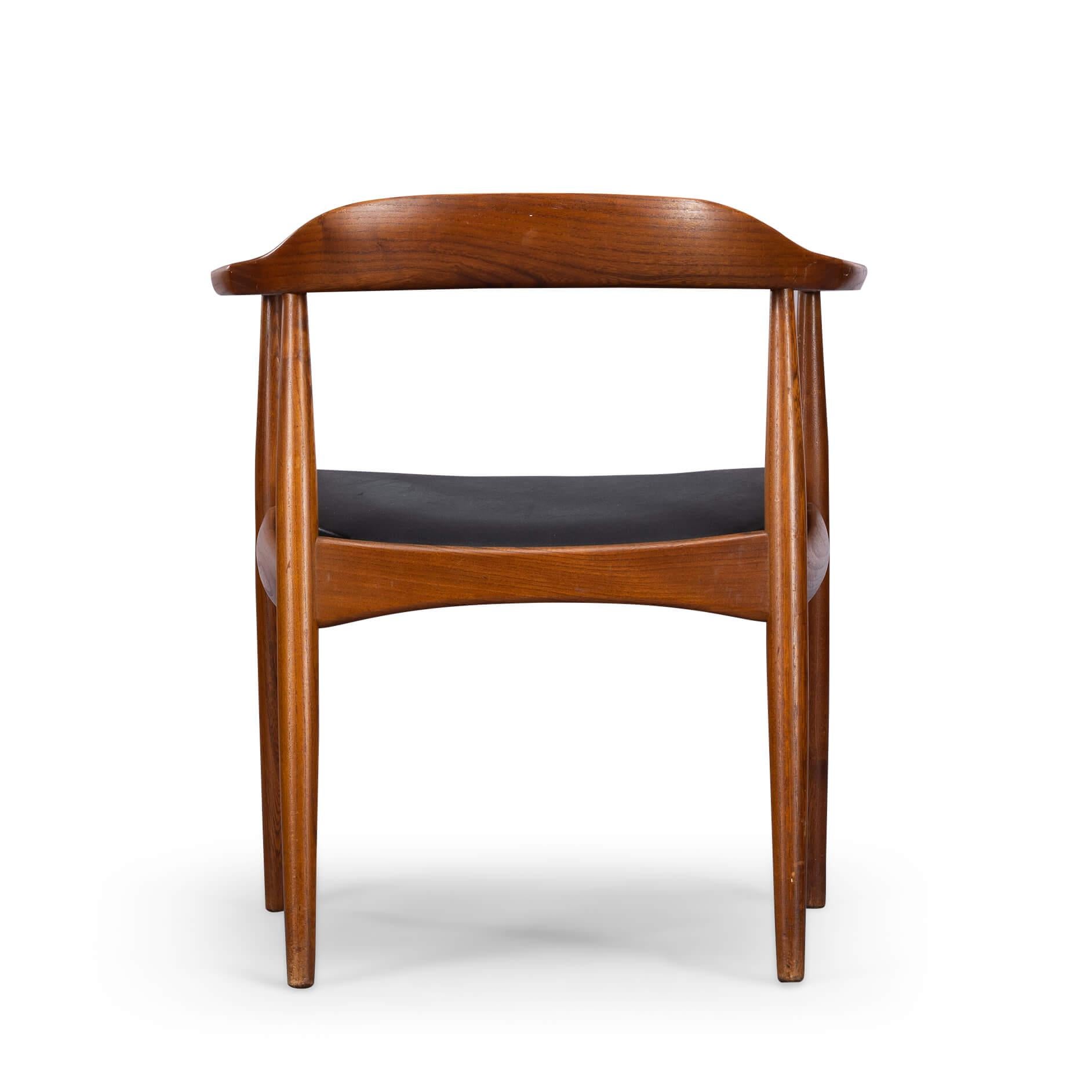 Danish Desk Chair in Elm Wood by Arne Wahl Iversen for N. Eilersen, 1960s In Good Condition For Sale In Elshout, NL