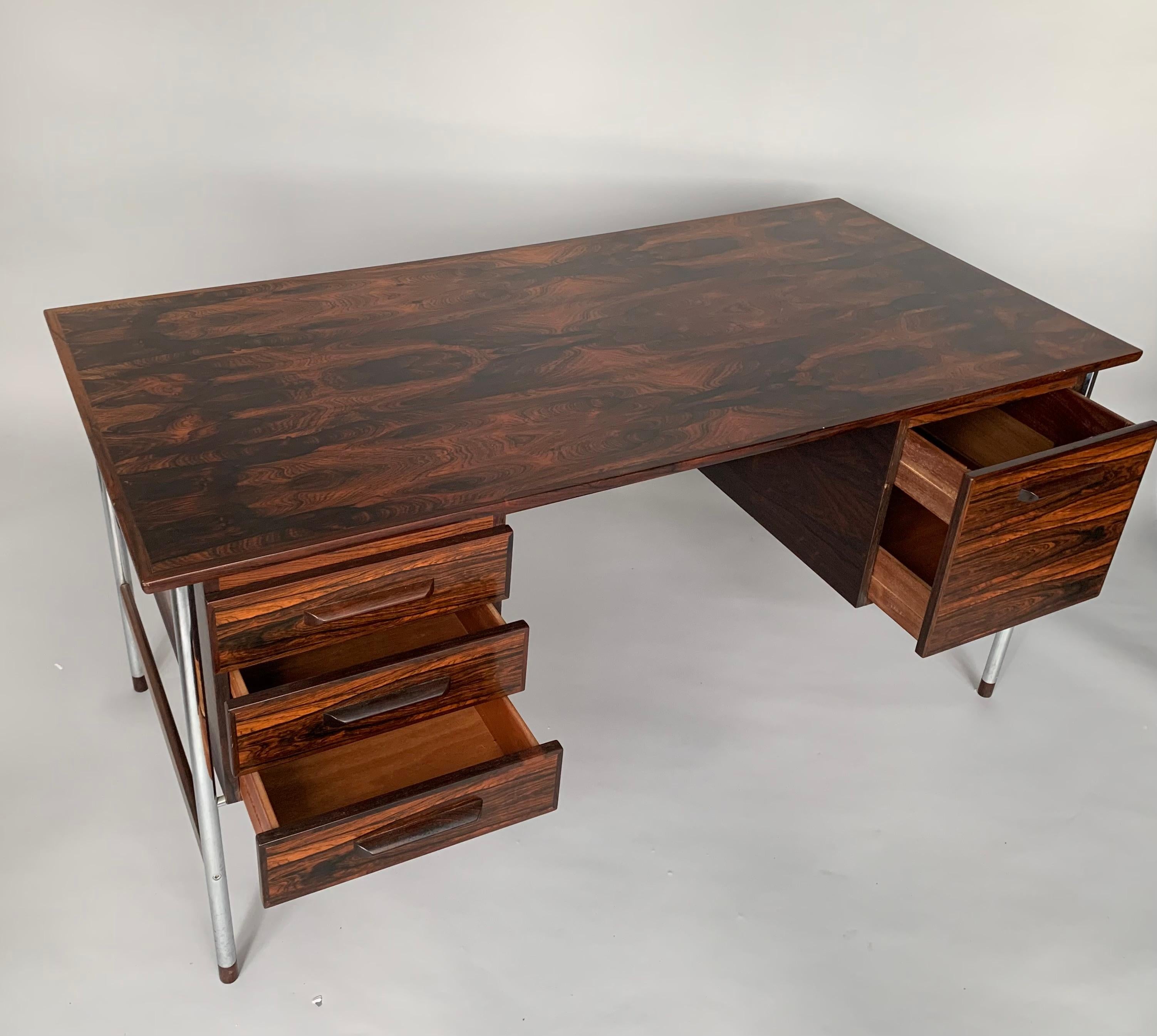 Danish Desk In Good Condition For Sale In New York, NY