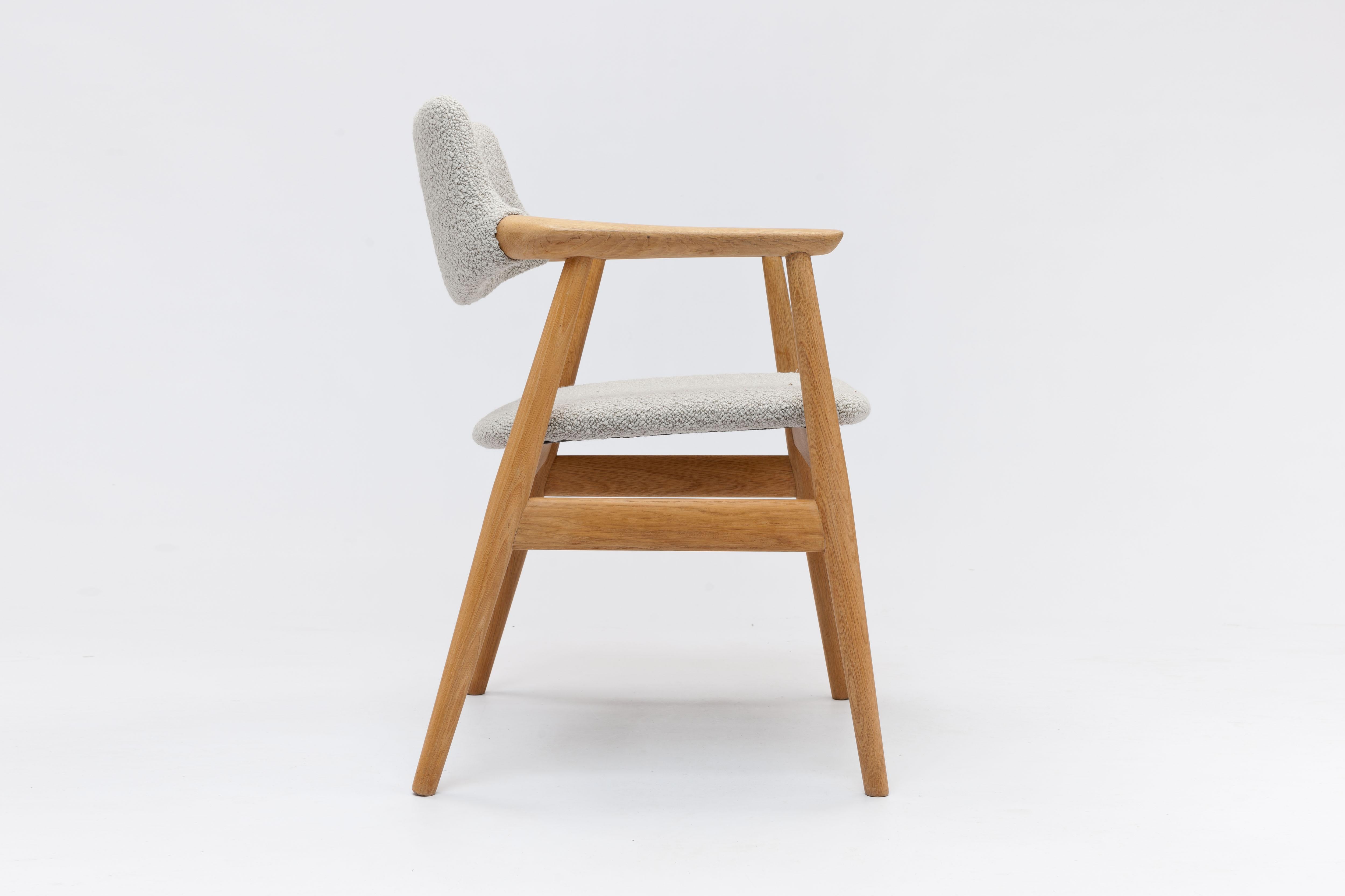 Svend Åge Eriksen Dining Arm Chairs, Glostrup - Dedar 'Karakorum' Bouclé Fabric For Sale 9