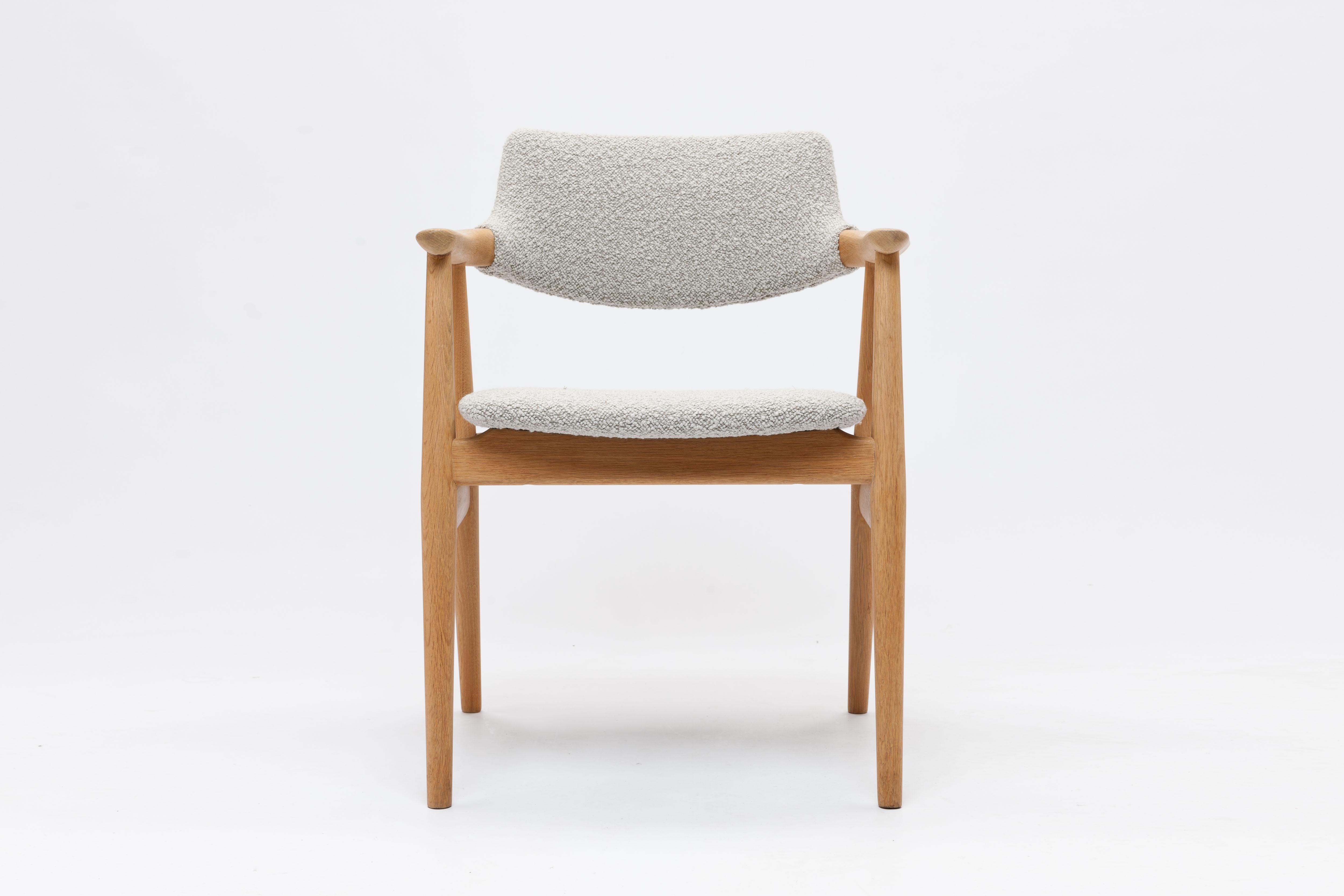 Scandinavian Modern Svend Åge Eriksen Dining Arm Chairs, Glostrup - Dedar 'Karakorum' Bouclé Fabric For Sale