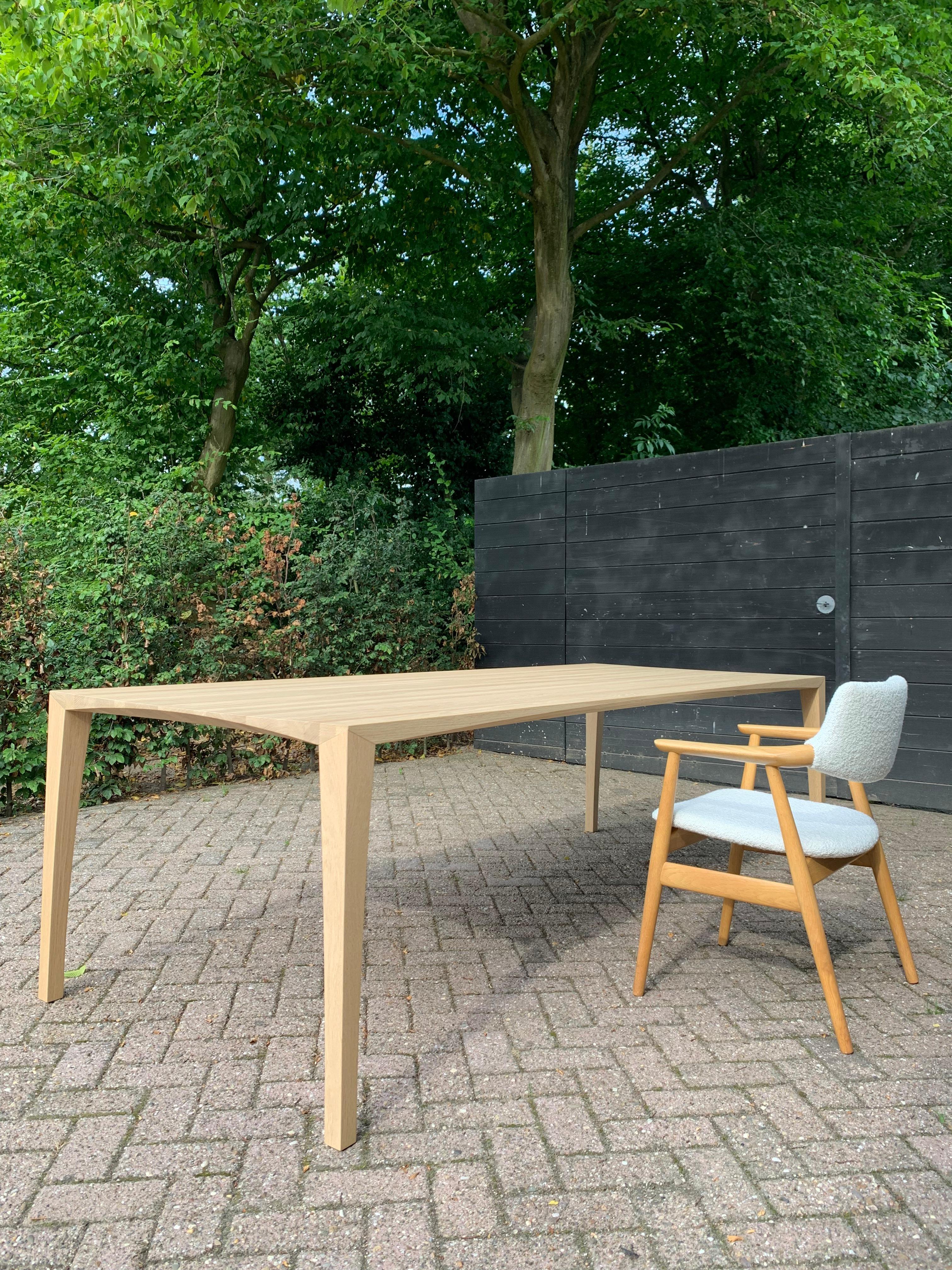 Svend Åge Eriksen Dining Arm Chairs, Glostrup - Dedar 'Karakorum' Bouclé Fabric In Good Condition For Sale In Utrecht, NL