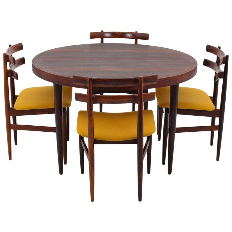 Danish Dining Chairs And Table In Rosewood By Poul Hundevad For