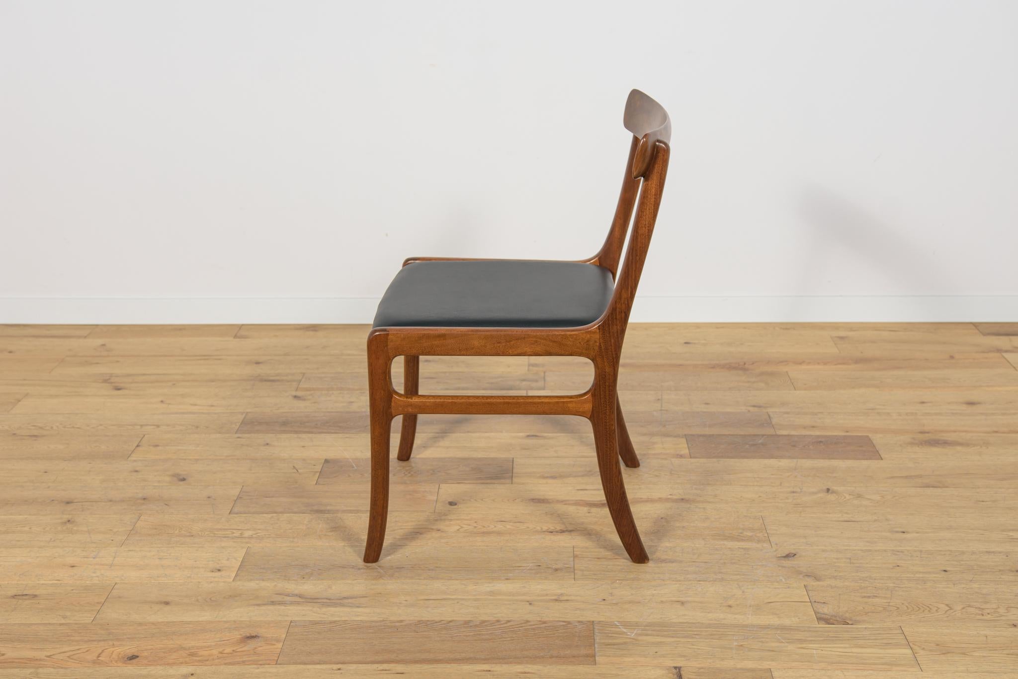 Danish Dining Chairs by Ole Wanscher for Poul Jeppesens Furniture Factory, 1960 For Sale 7