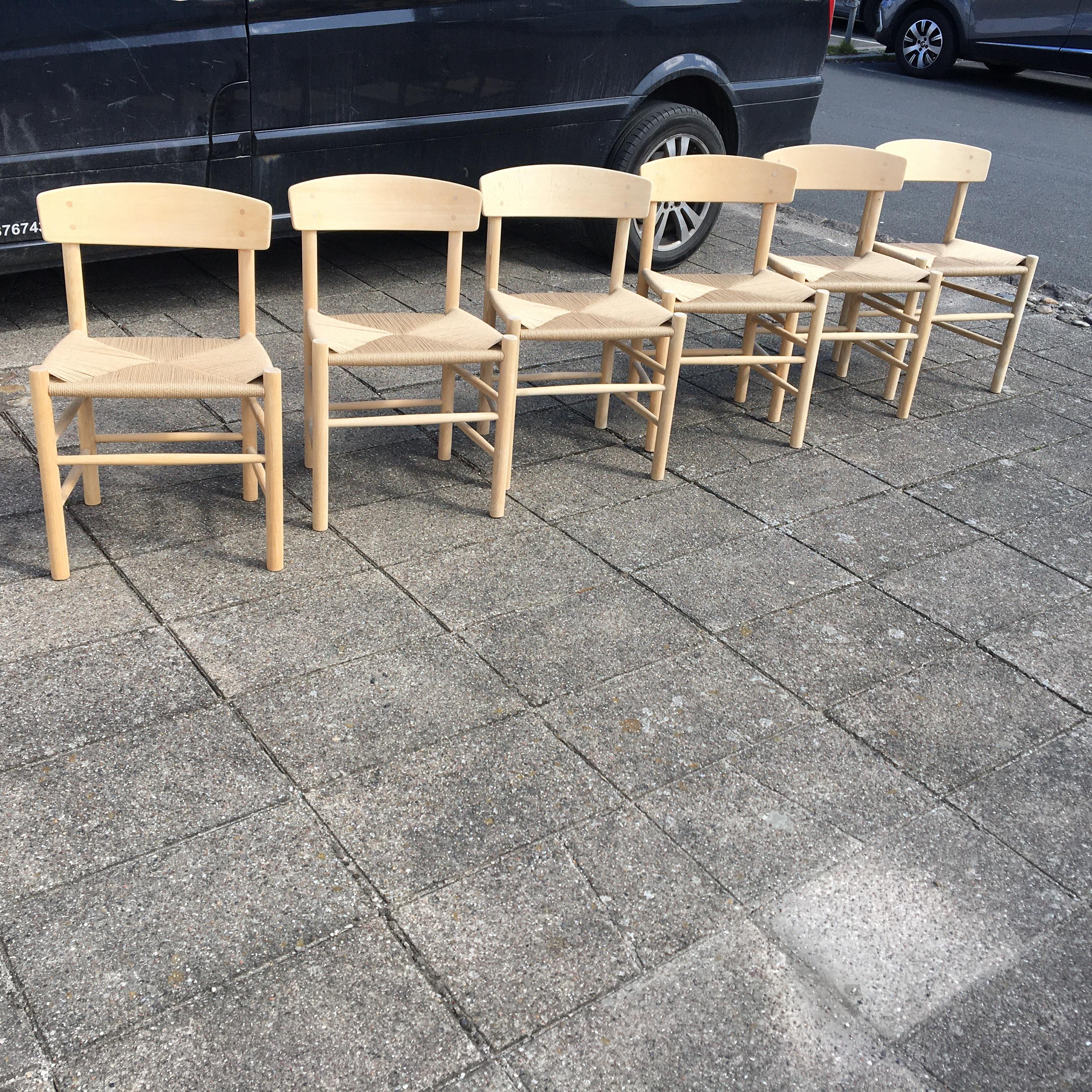 Danish Dining Chairs in Beech J 39 from Designer Børge Mogensen 4