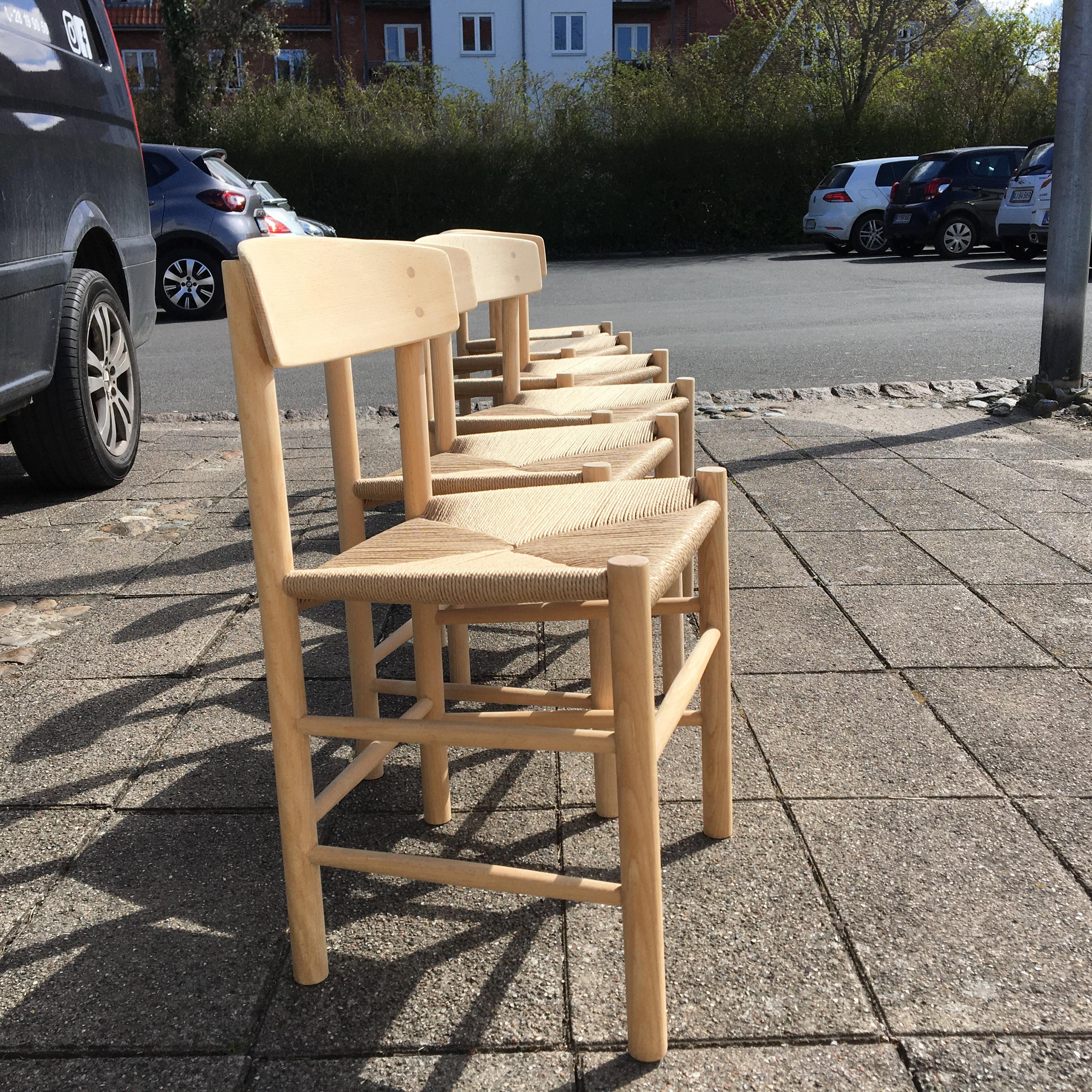 Papercord Danish Dining Chairs in Beech J 39 from Designer Børge Mogensen