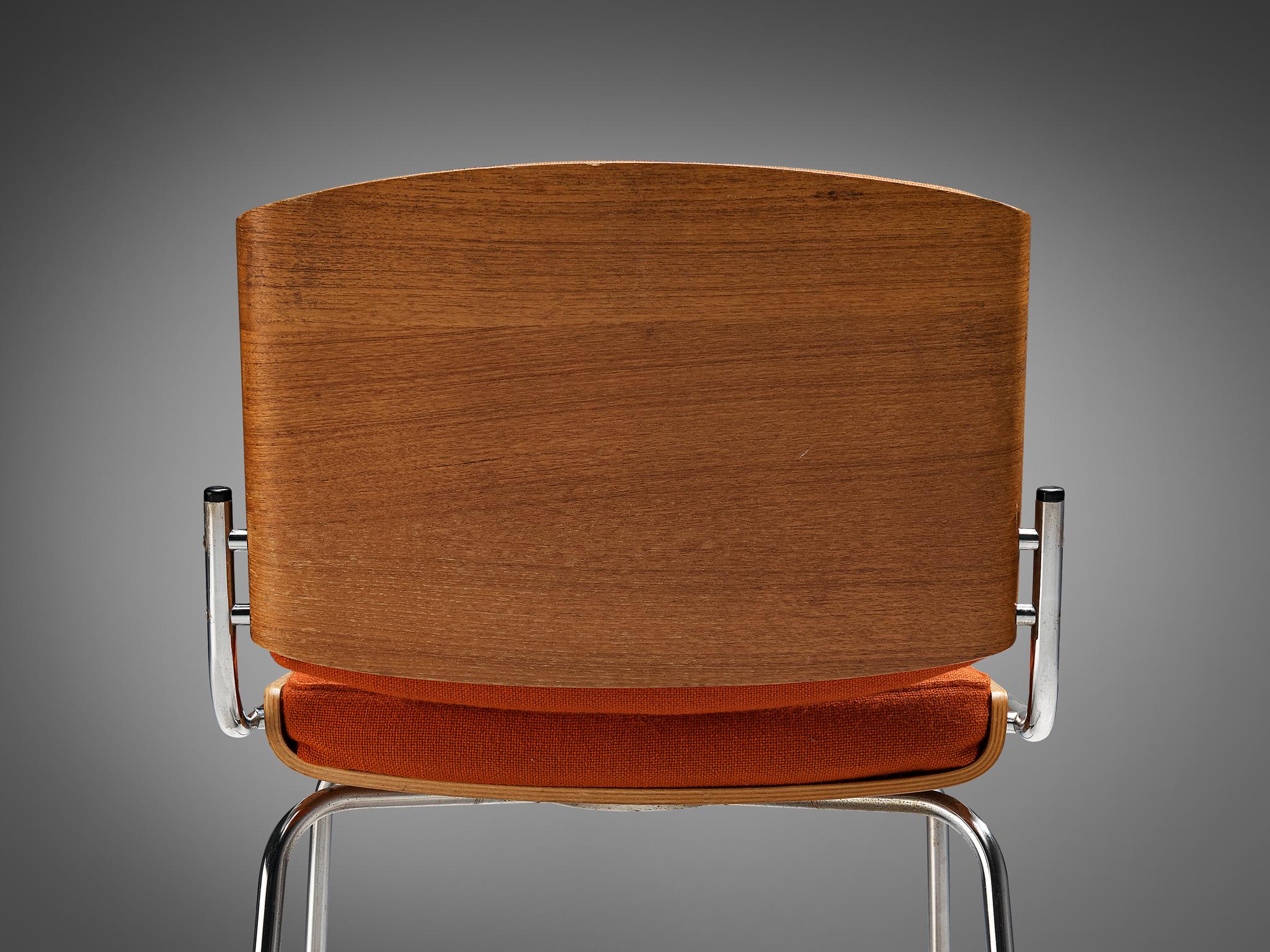 Danish Dining Chairs in Oak and Red Upholstery For Sale 2