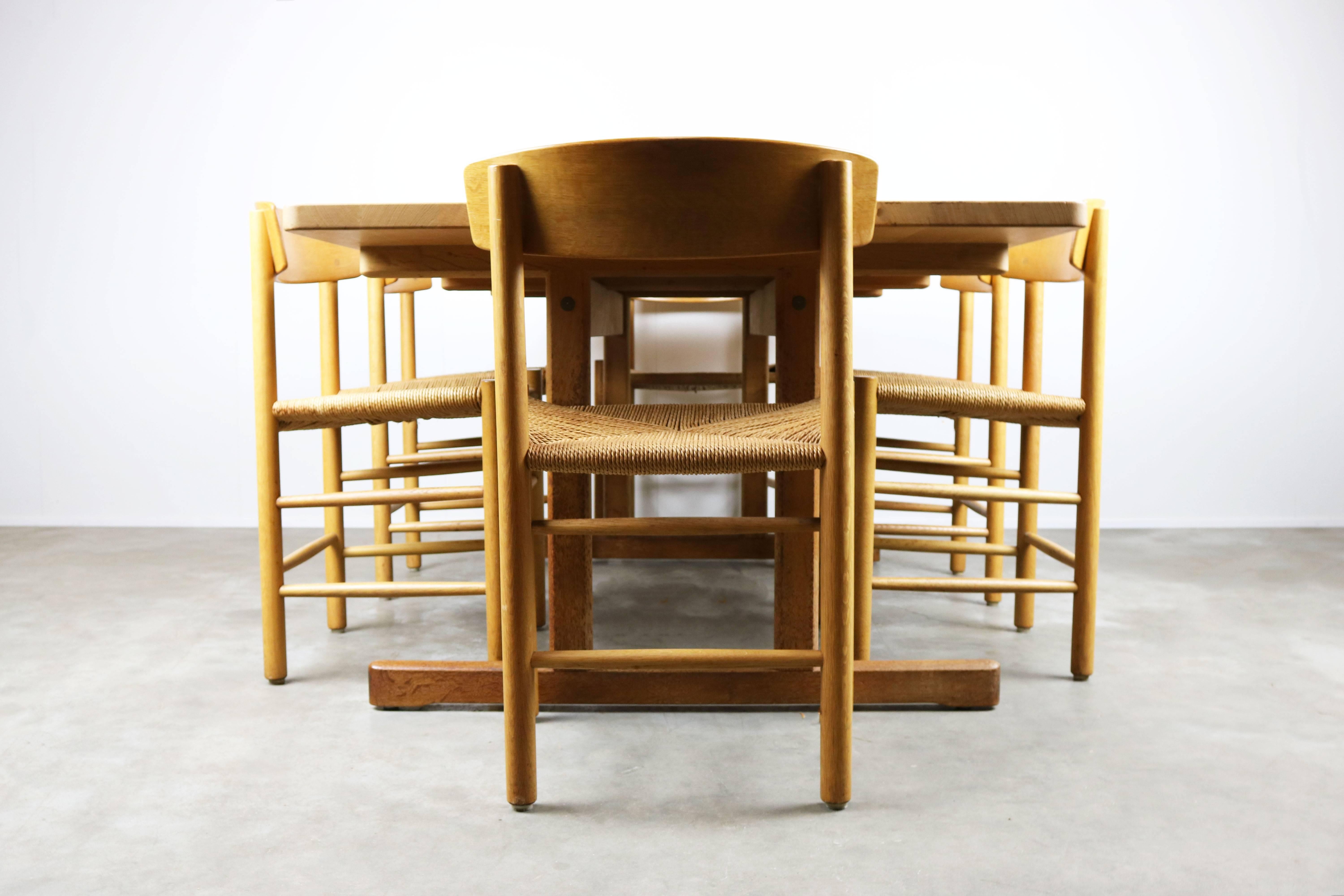 Mid-20th Century Danish Dining Room Set J39 Chairs & 6286 Table by Borge Mogensen for Fredericia