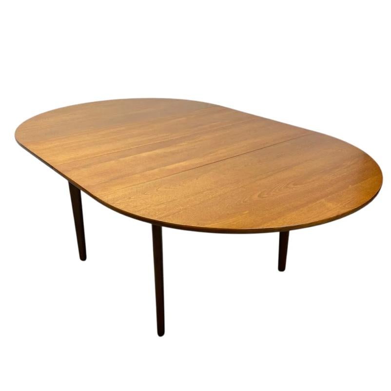 Mid-20th Century Danish Dining Set Erik Kirkegaard Model 49 & Danish Dining Table Circular For Sale