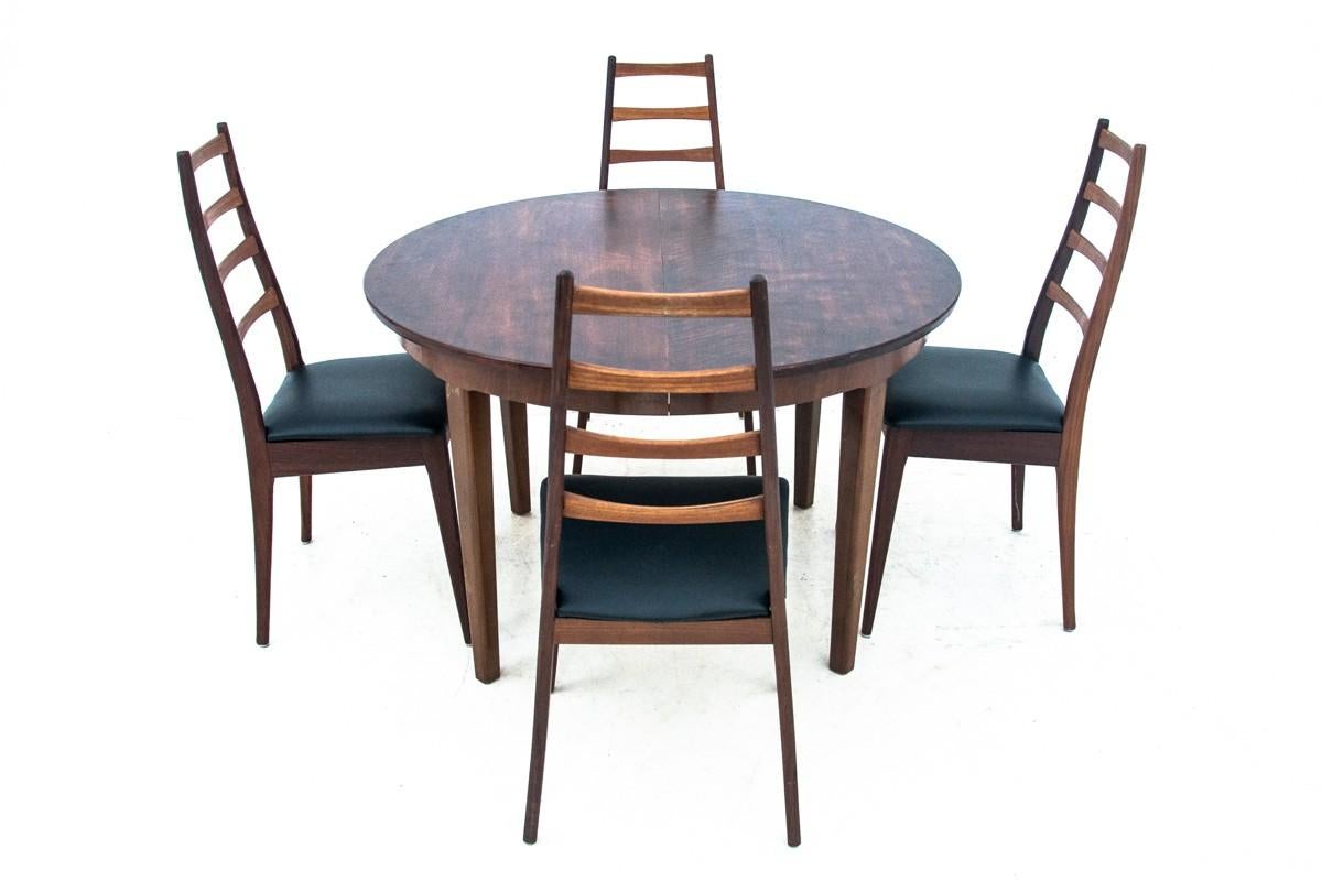 Teak table set, Denmark, 1960s.
After renovation.
Furniture in very good condition, after professional renovation and replacement of upholstery for new natural leather.
Four chairs, iconic Danish design
Table made in teak, 

Dimensions: