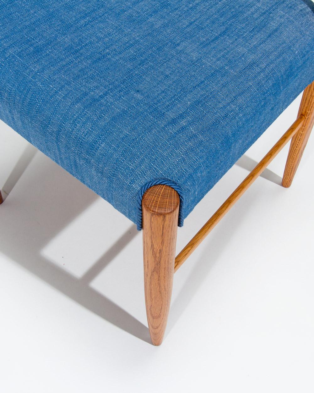 Danish Dining Table and Chairs in Teak & Oak, Mid Century Design 1950’s For Sale 3