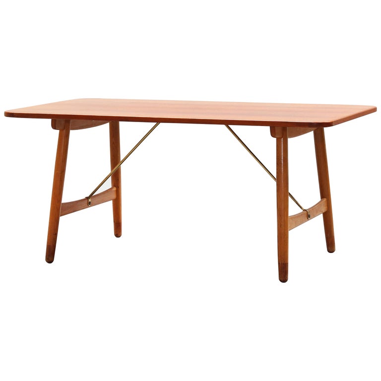 Danish Dining Table by Børge Mogensen for Mobler, Teak and Oak