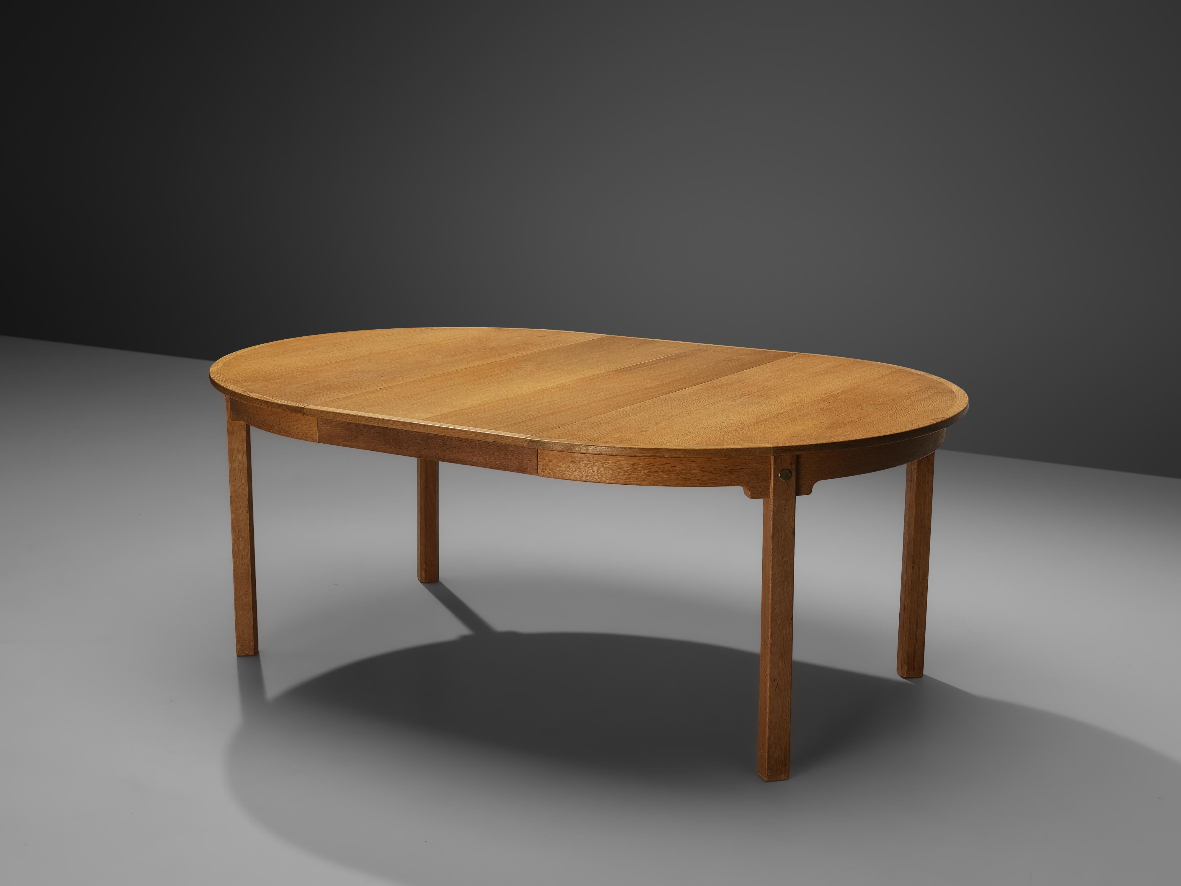 Danish Dining Table in Oak with Three Extension Leaves 5