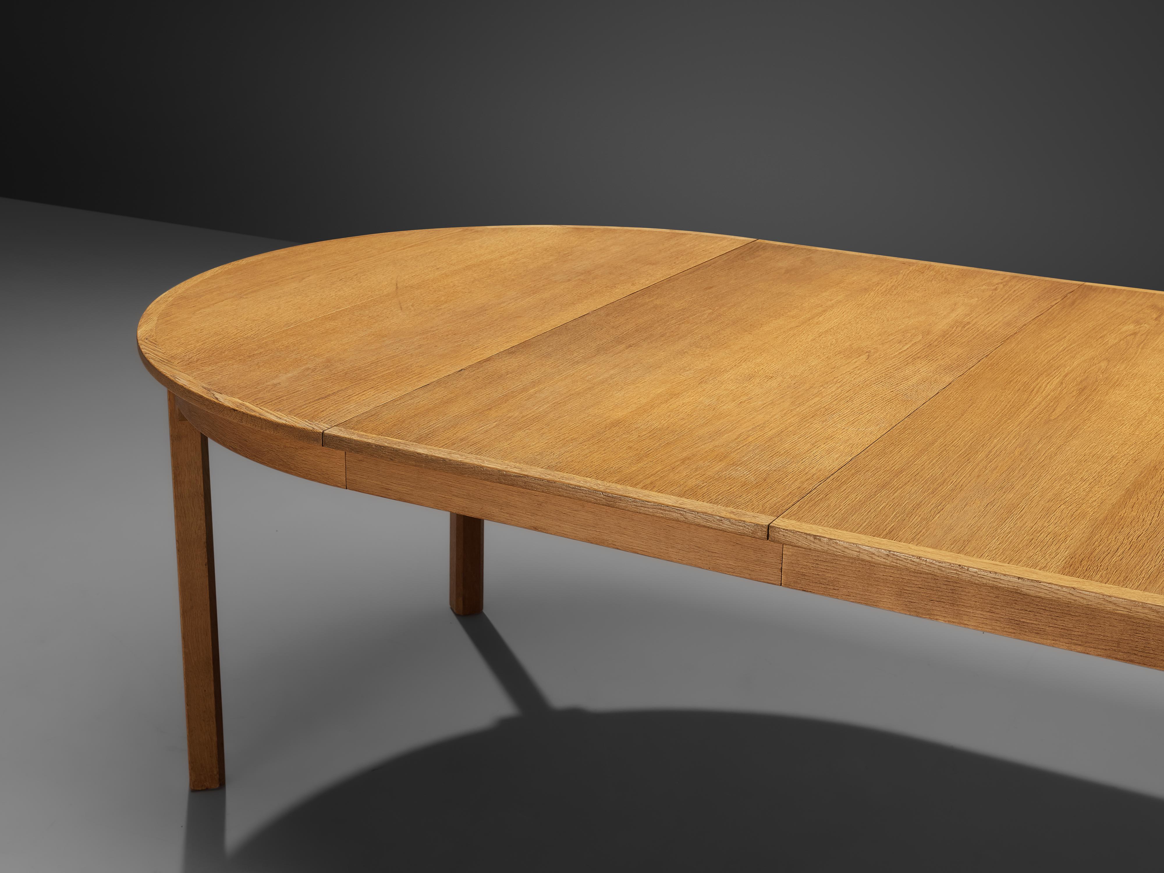 Danish Dining Table in Oak with Three Extension Leaves 1