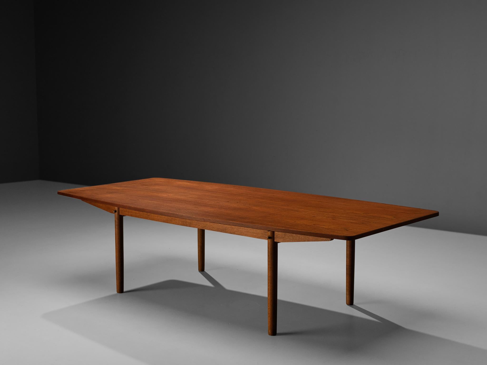 boat shaped table