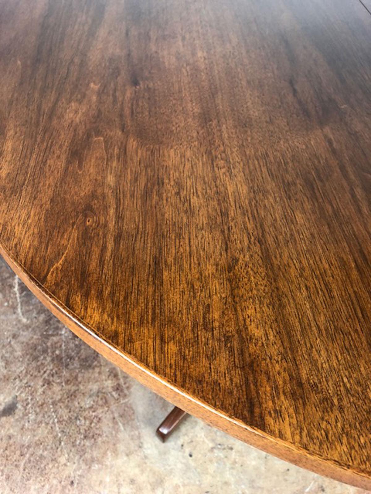 Danish Dining Table in Walnut In Good Condition For Sale In Phoenix, AZ