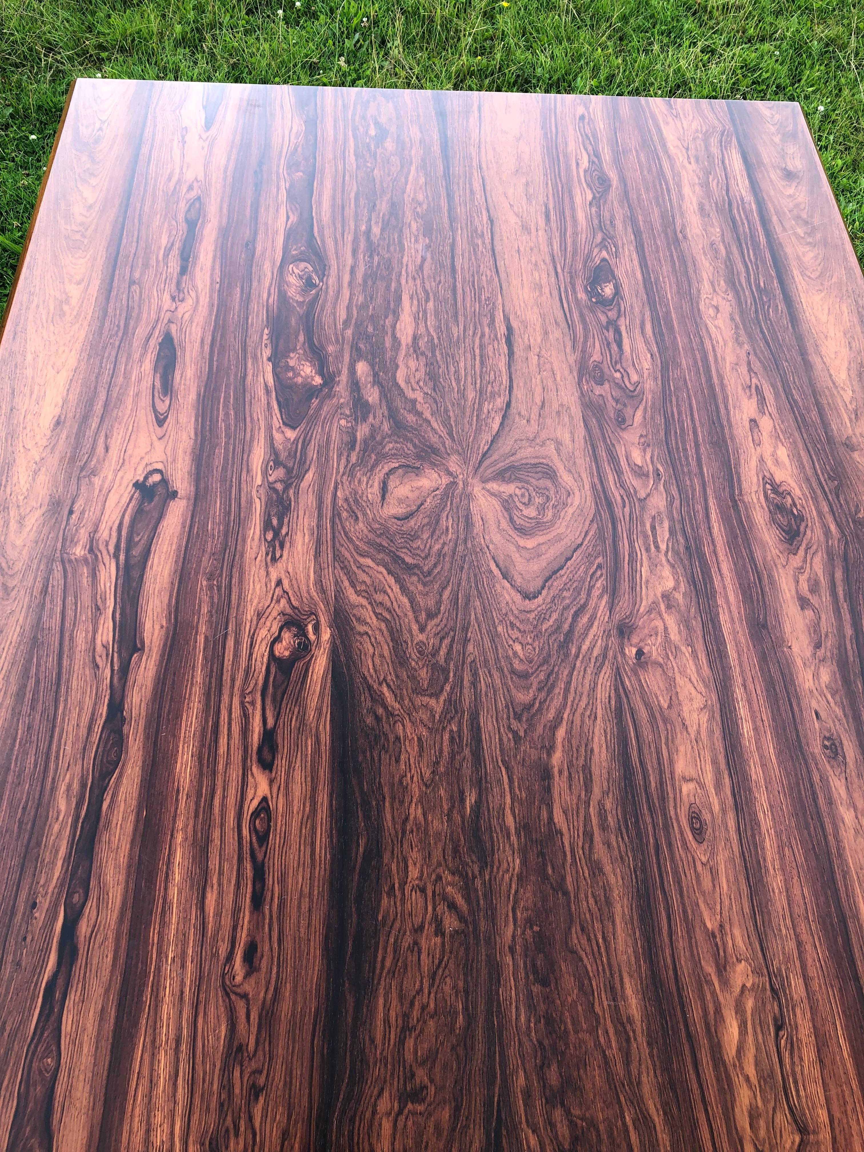 Mesa de comedor danesa de palisandro macizo en venta 5