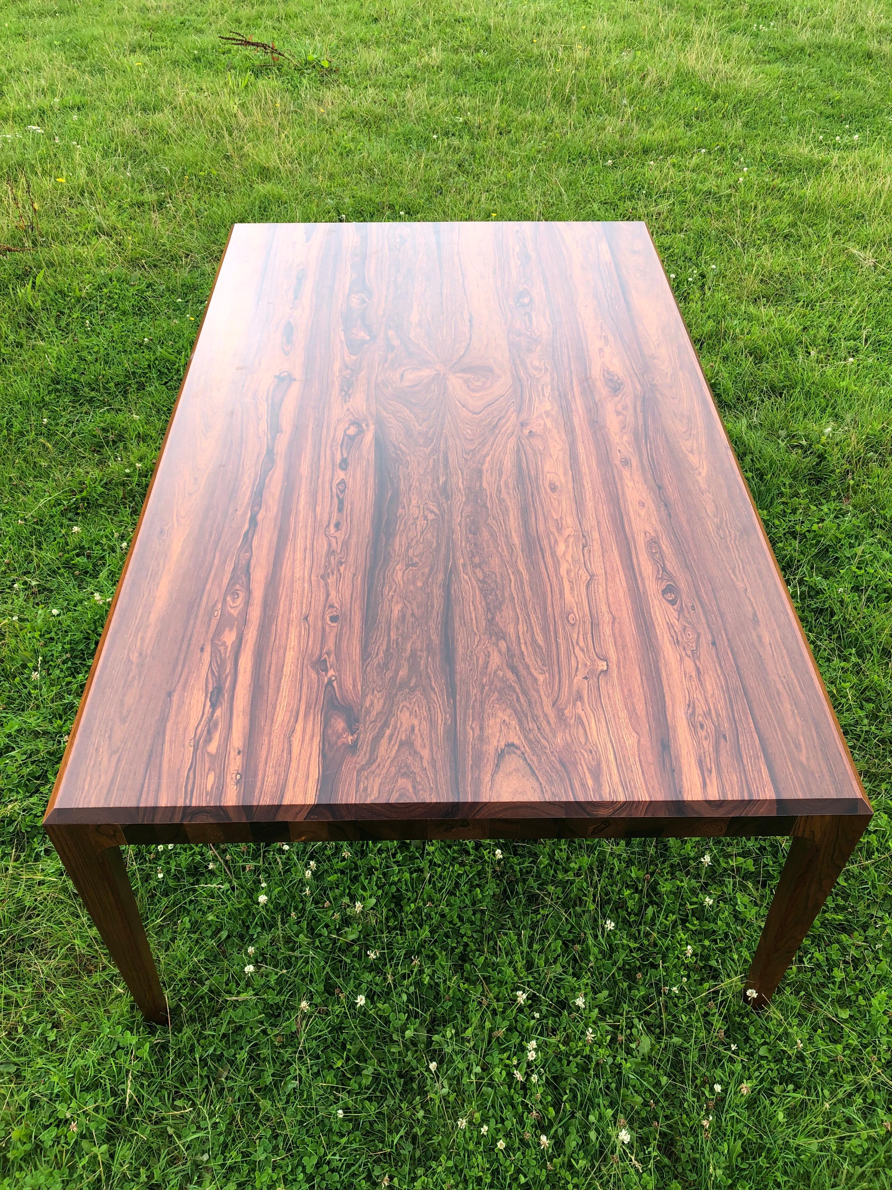 Danish Dining Table of Solid Rosewood  For Sale 8