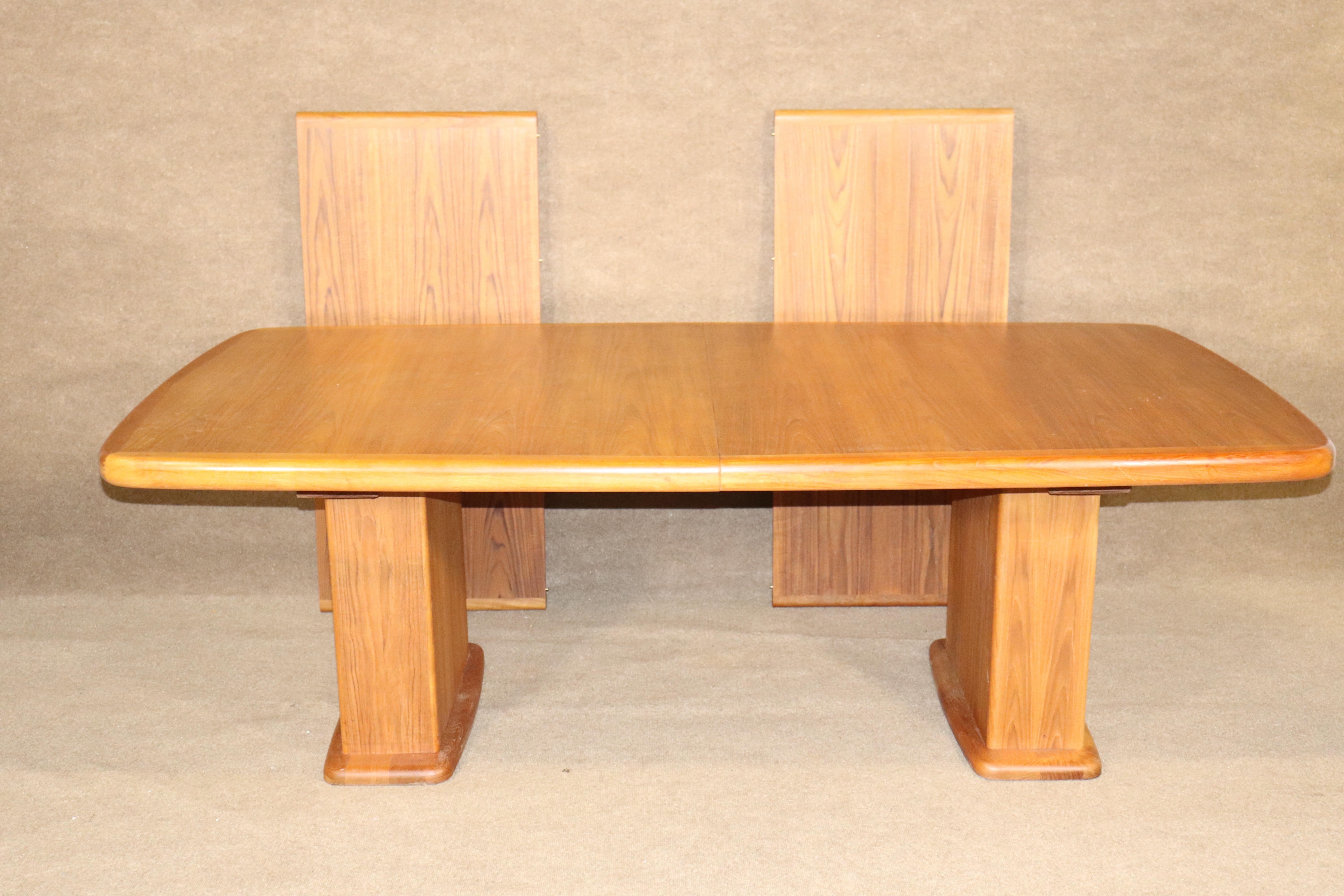 Danish Dining Table with Leaves For Sale 1