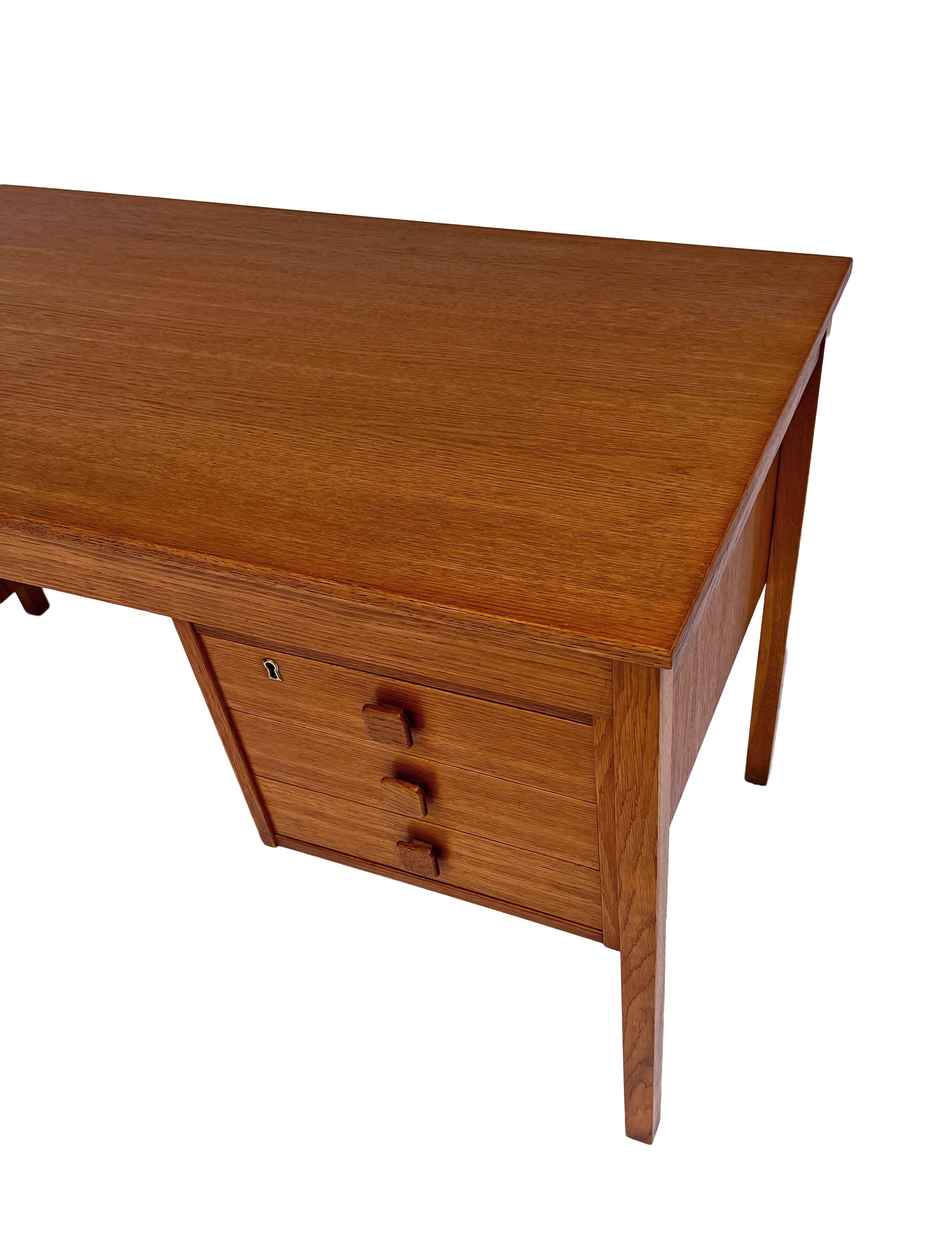 Danish Domino Møbler Oak Double Pedestal Writing Desk Mid Century 1960s For Sale 1