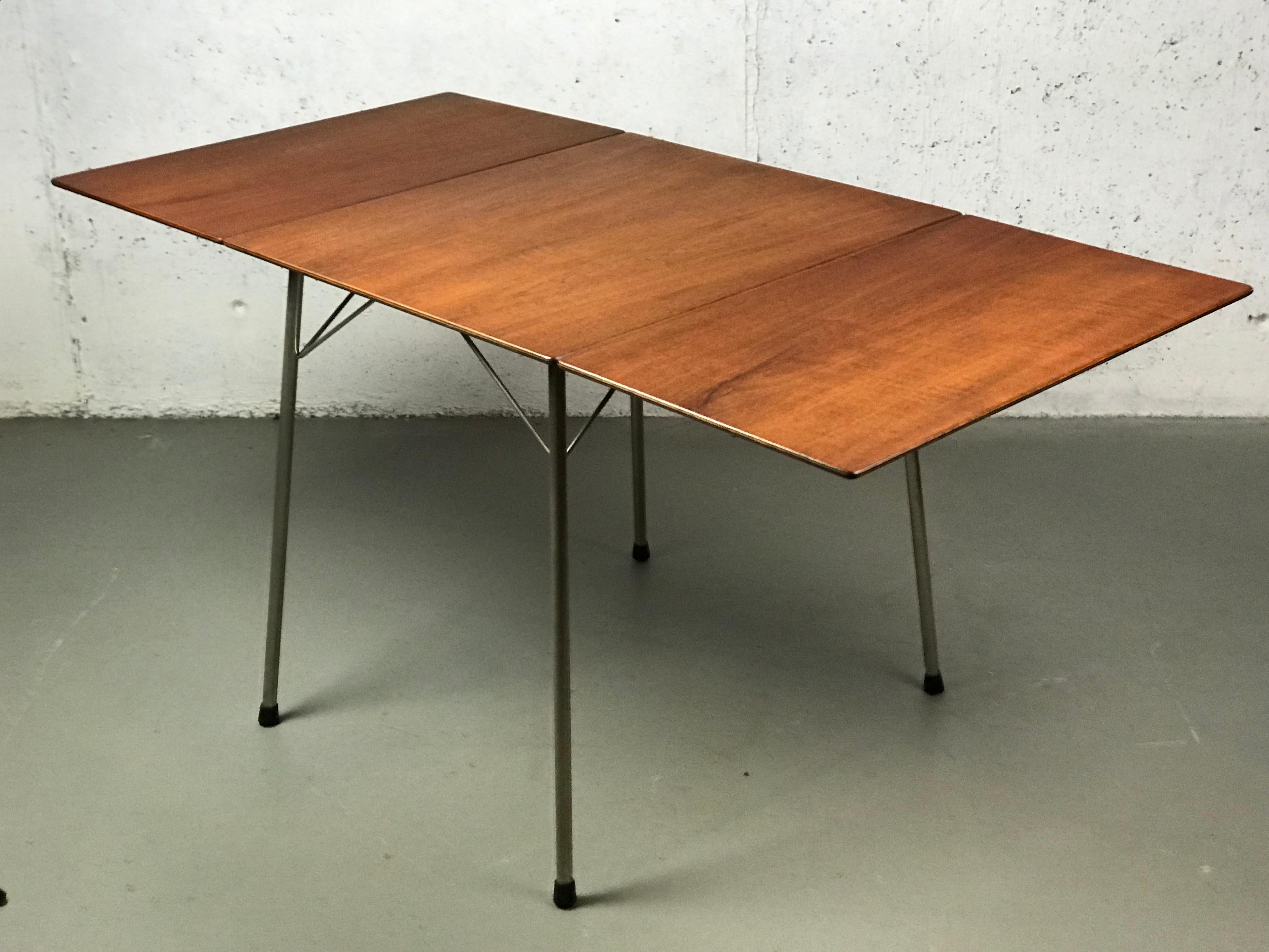 Danish Drop-Leaf Dining Table by Arne Jacobsen for Fritz Hansen Model 3601 7