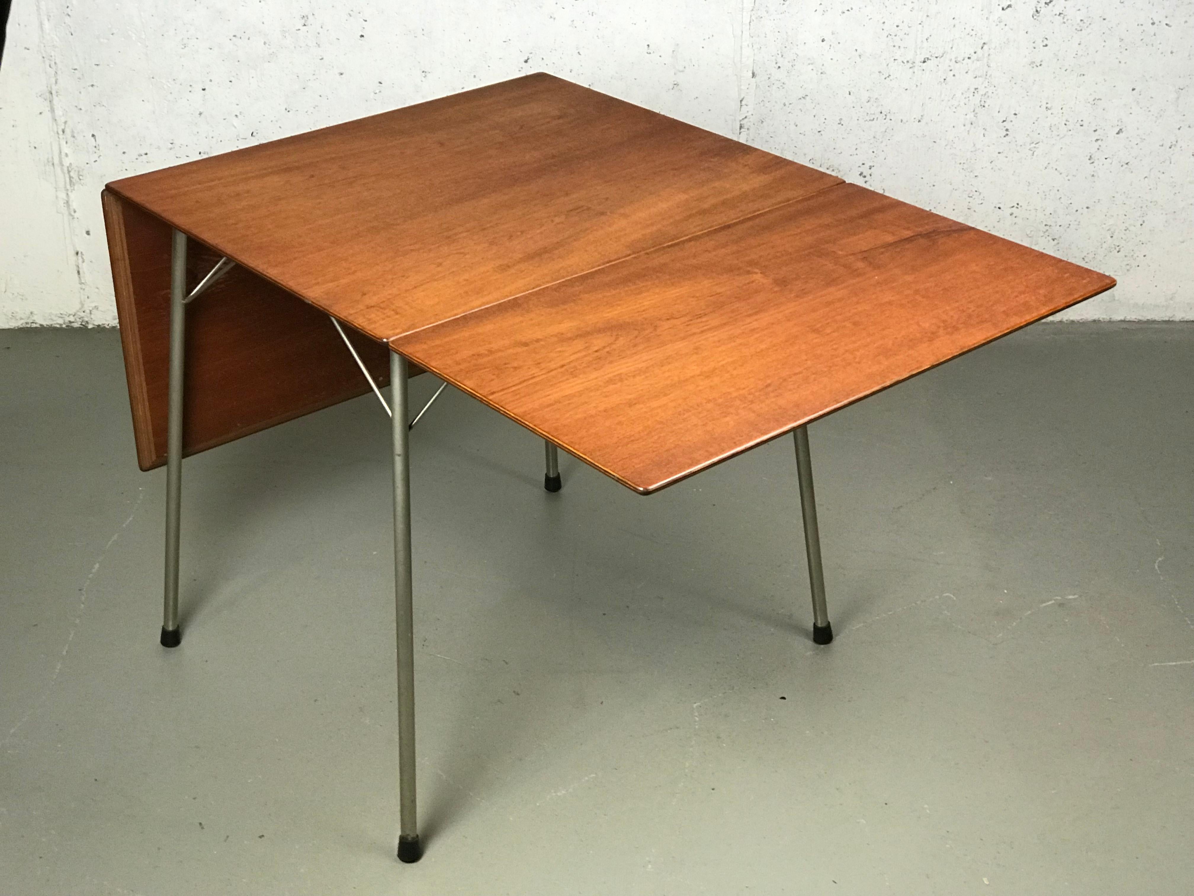 Danish Drop-Leaf Dining Table by Arne Jacobsen for Fritz Hansen Model 3601 3