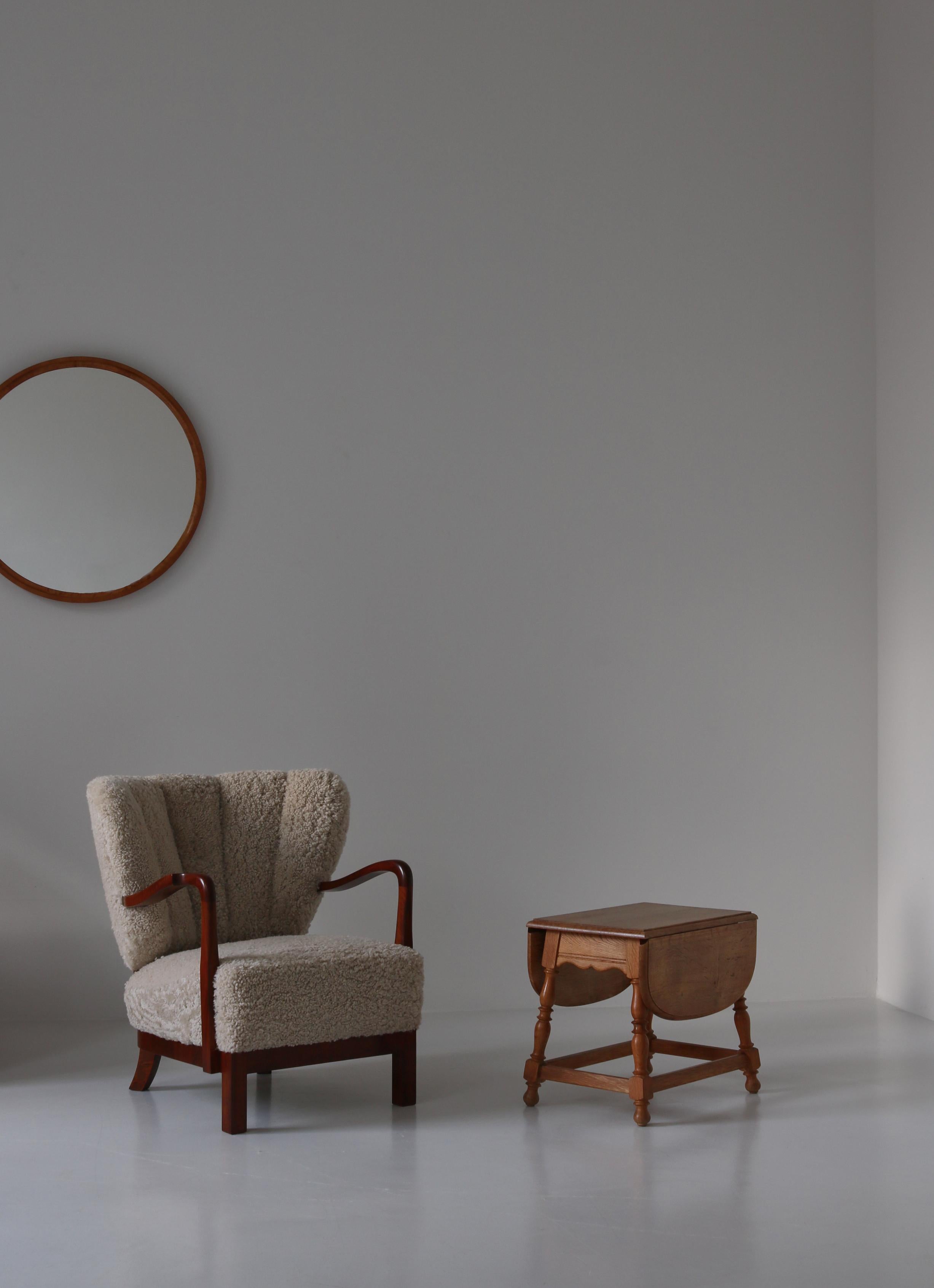 Danish Drop-Leaf Table in Quartersawn Oak by Henry Kjærnulf, 1960s For Sale 14