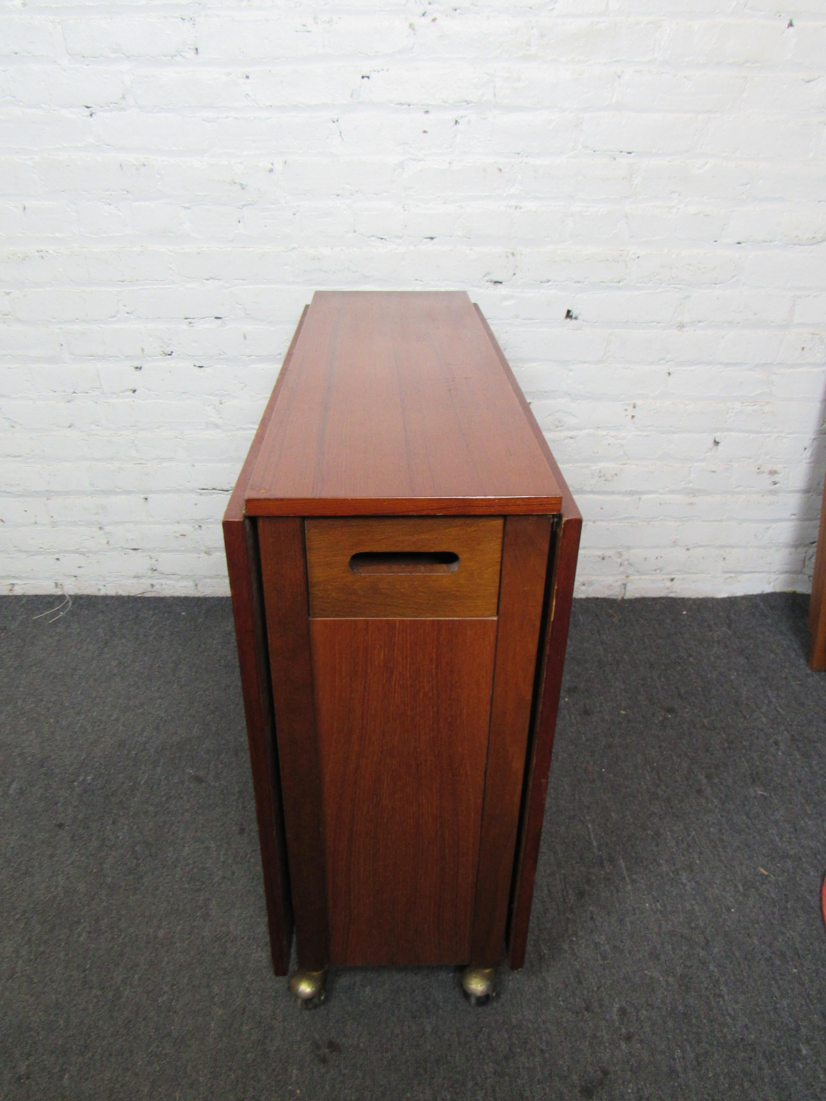 20th Century Danish Drop Leaf Table with Four Folding Chairs