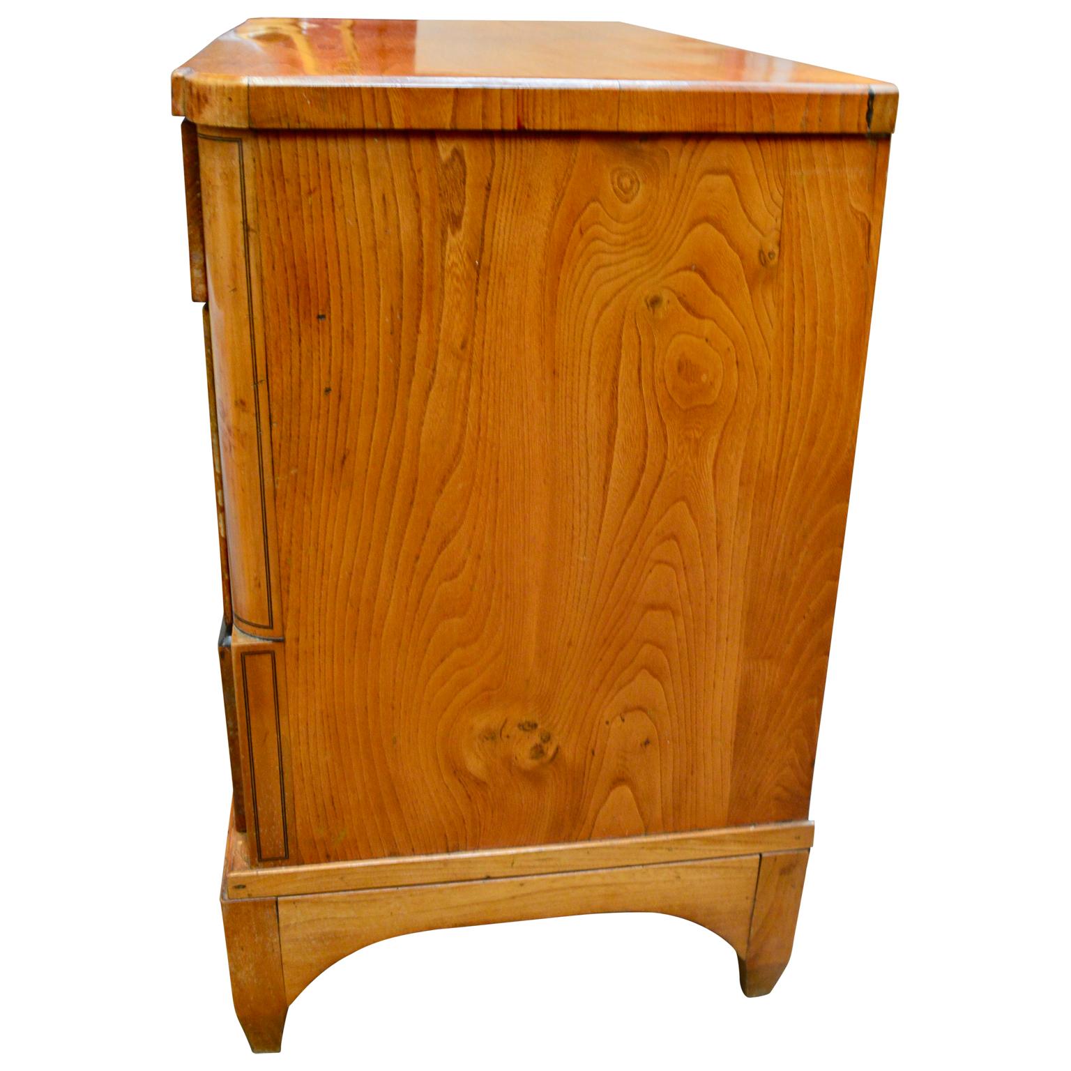 Danish Early 19th Century Biedermeier Pine Dresser 2