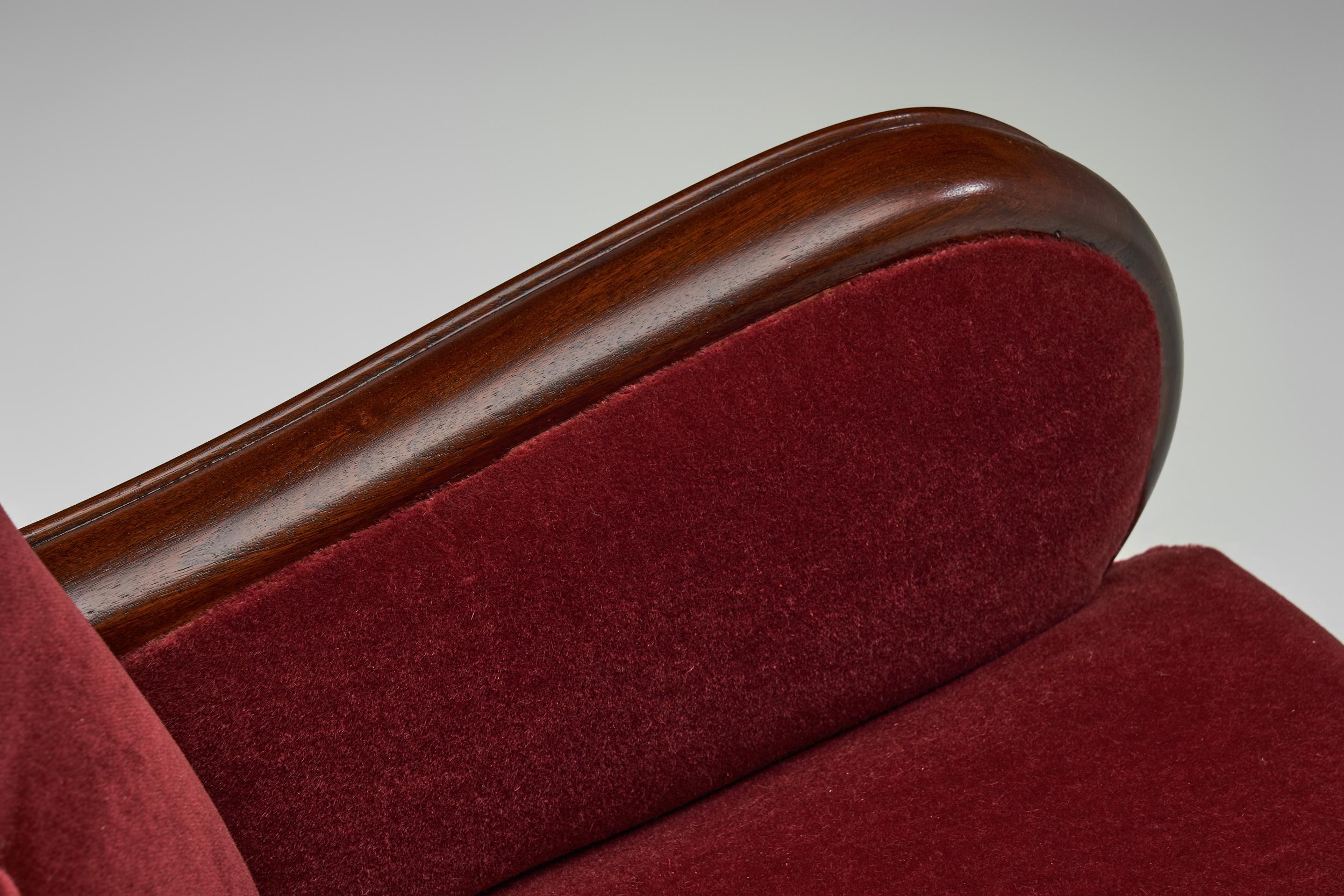 Danish Easy Chair in Dark Red Mohair and  Stained Beech Frame, Denmark ca 1940s For Sale 7