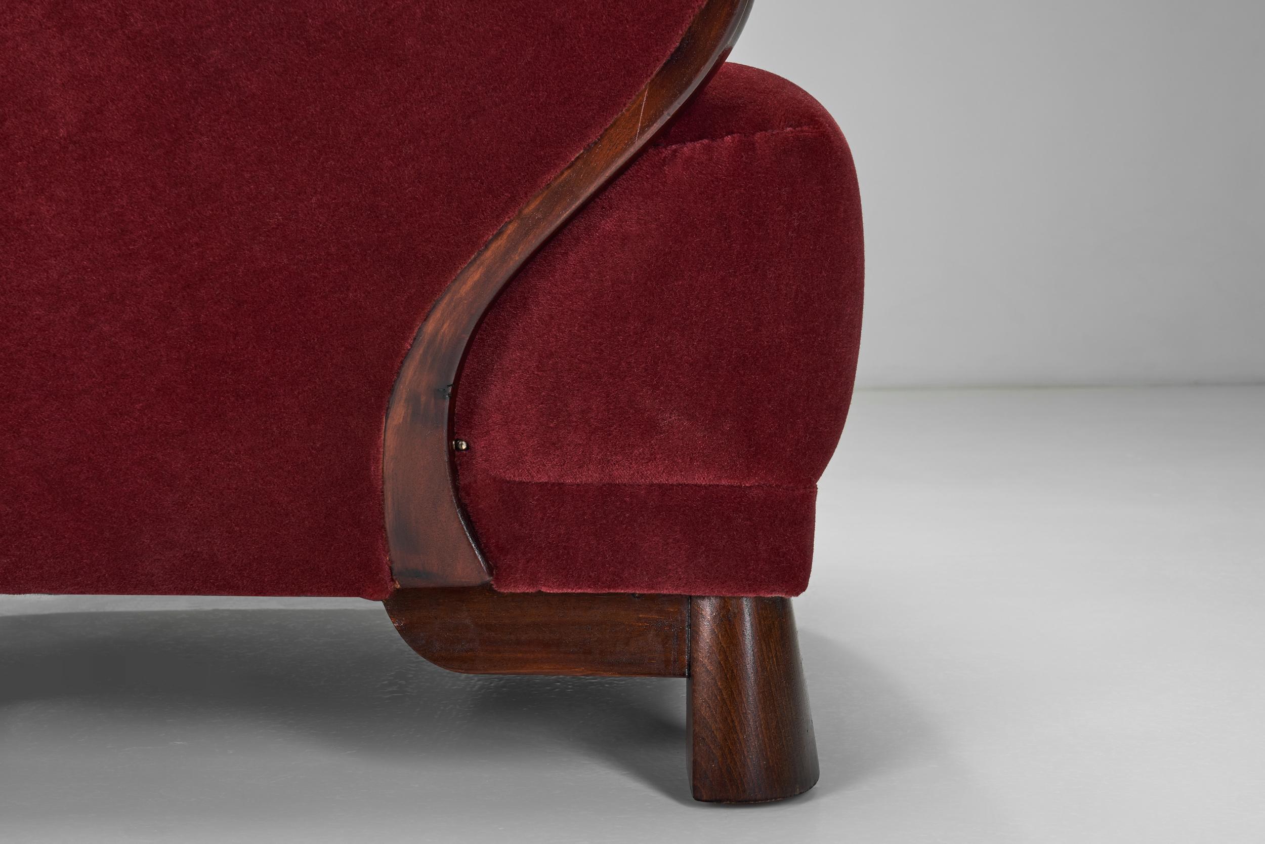 Danish Easy Chair in Dark Red Mohair and  Stained Beech Frame, Denmark ca 1940s For Sale 12