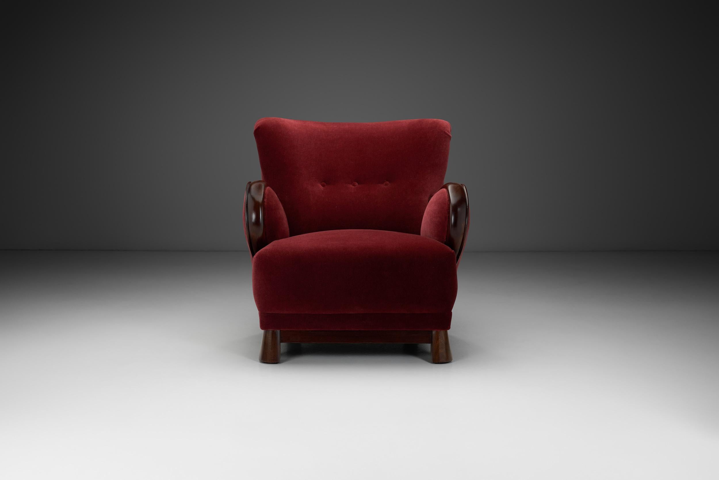 Mid-Century Modern Danish Easy Chair in Dark Red Mohair and  Stained Beech Frame, Denmark ca 1940s For Sale