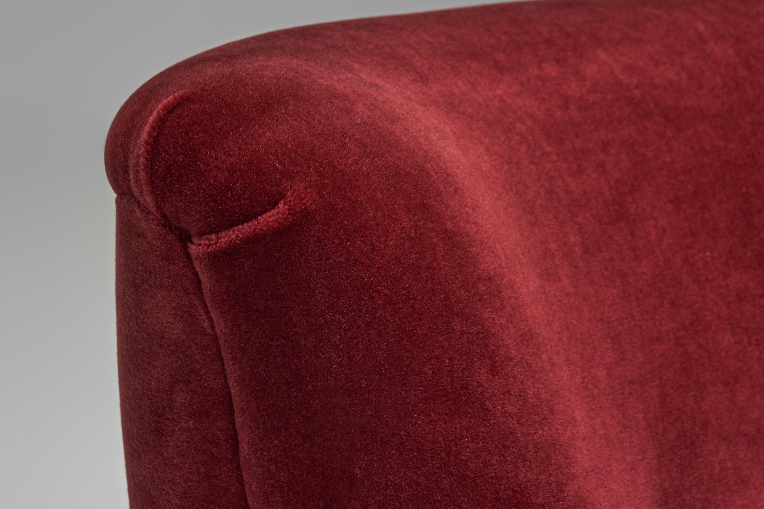 Danish Easy Chair in Dark Red Mohair and  Stained Beech Frame, Denmark ca 1940s For Sale 3