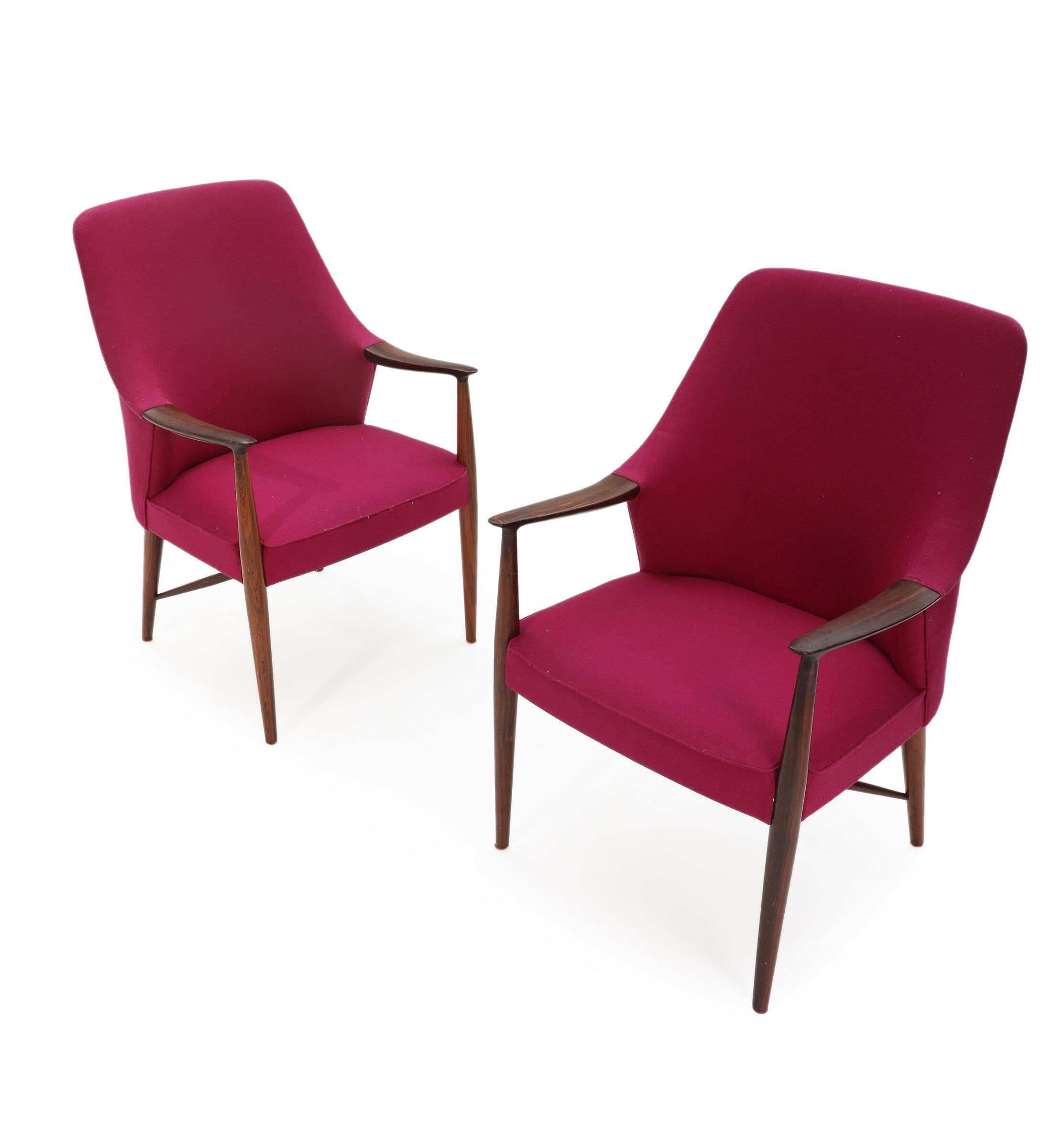 Scandinavian Modern Danish Easy Chair in Rosewood by Hvidt & Mølgaard 1940s Set of 2 For Sale