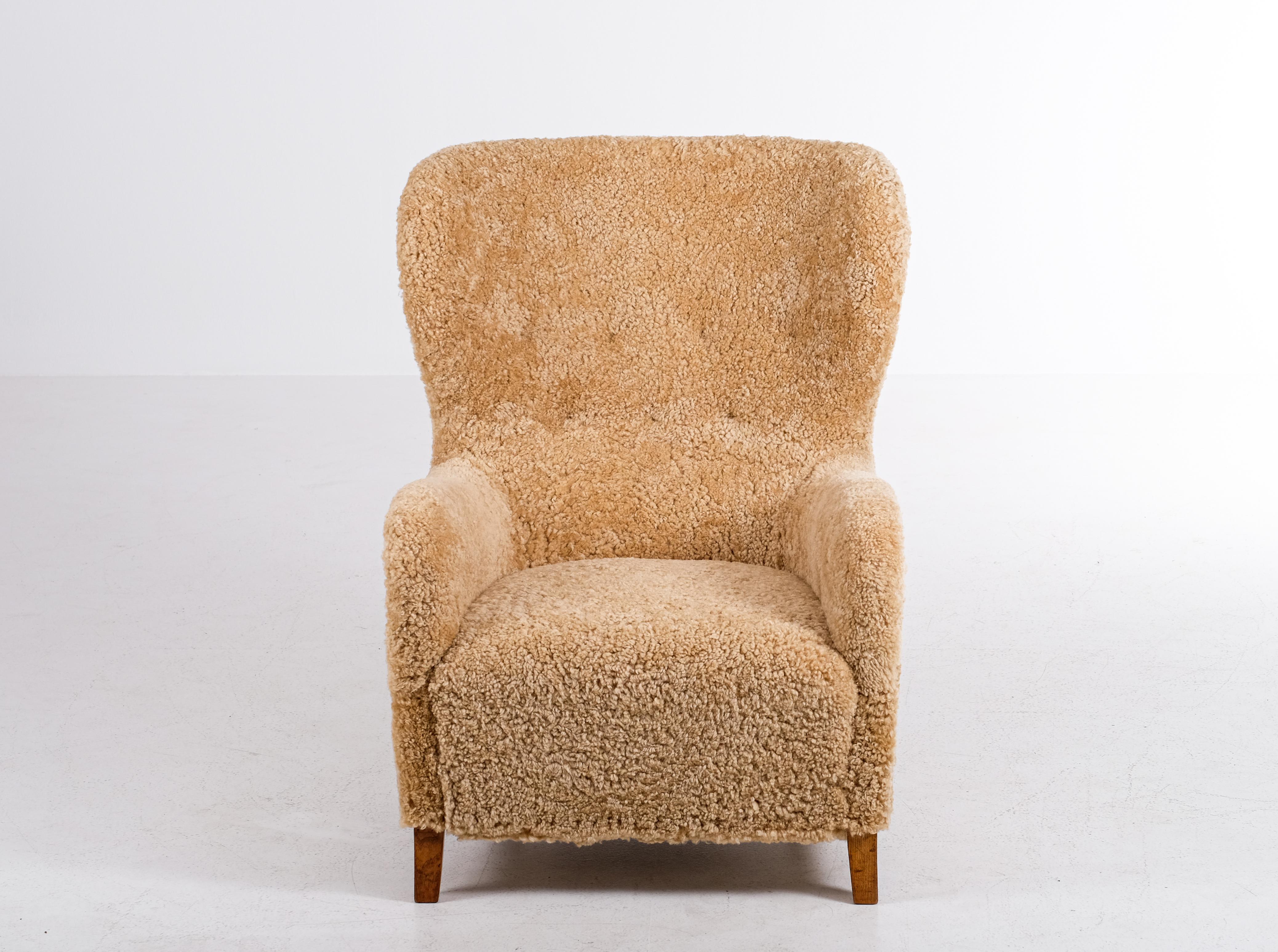 Danish Easy Chair in Sheepskin, 1940s In Good Condition For Sale In Stockholm, SE