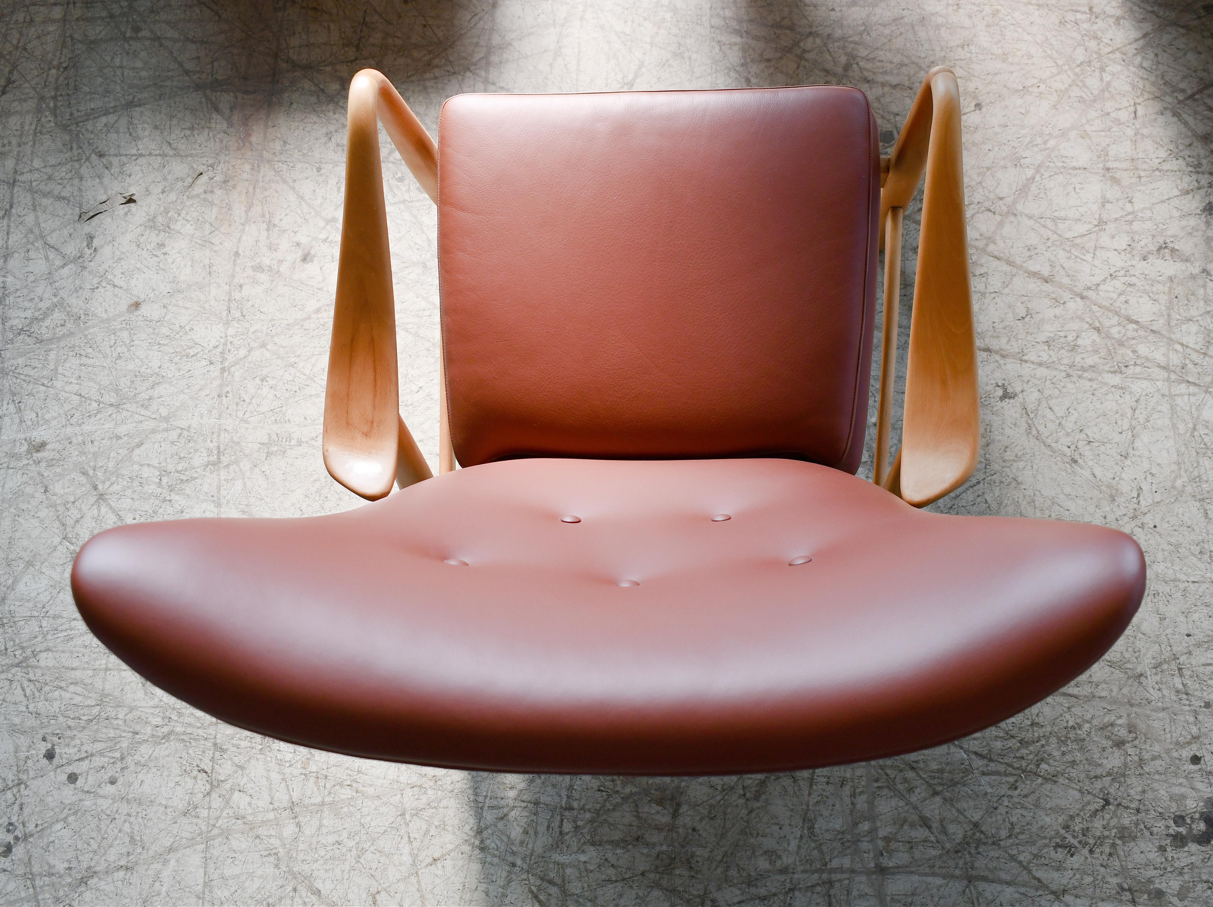 Danish Easy chair with Beech Frame Reupholstered in a Light Brown Leather, 1950s For Sale 8