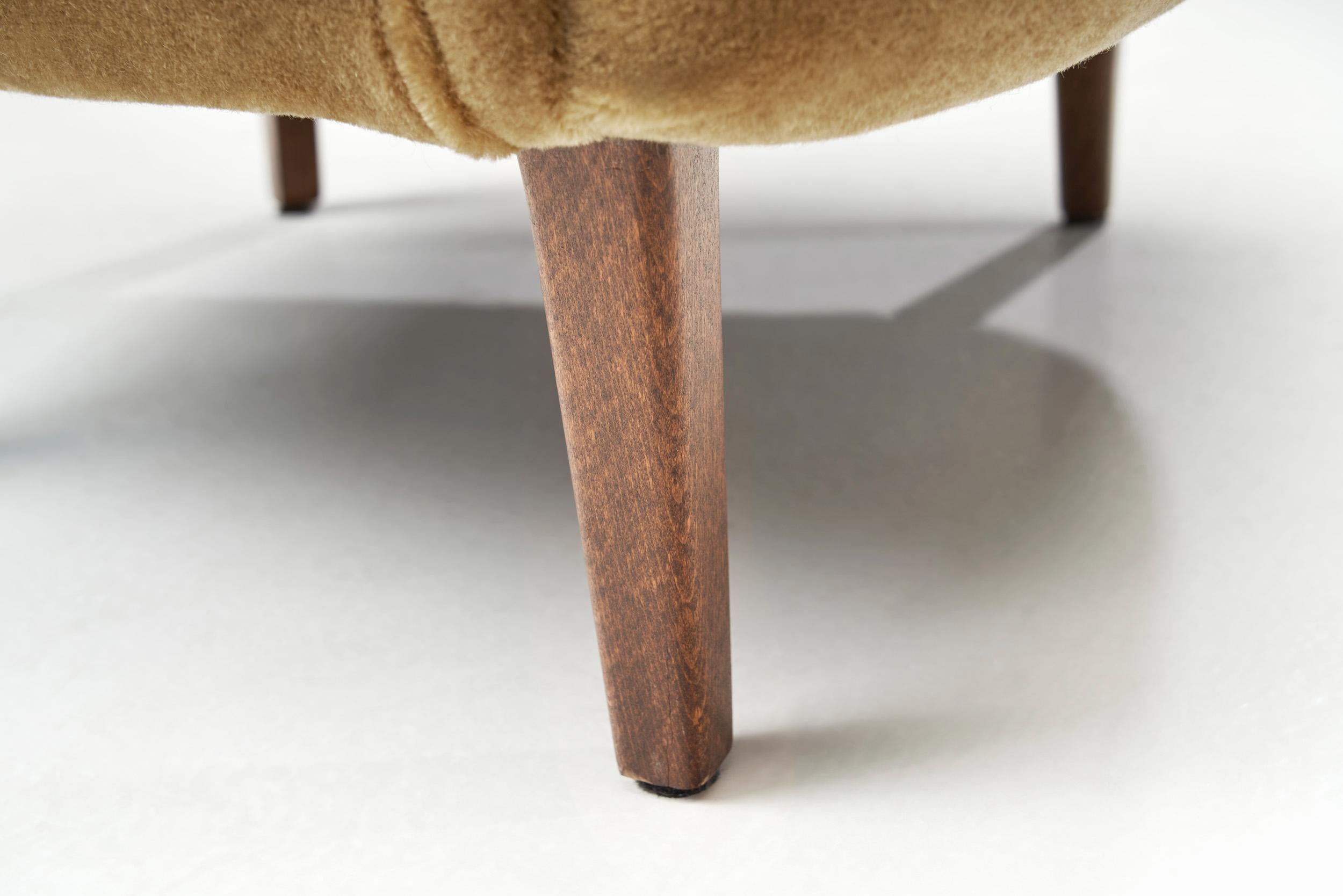 Danish Easy Chair with Beech Legs, Denmark 1940s 11