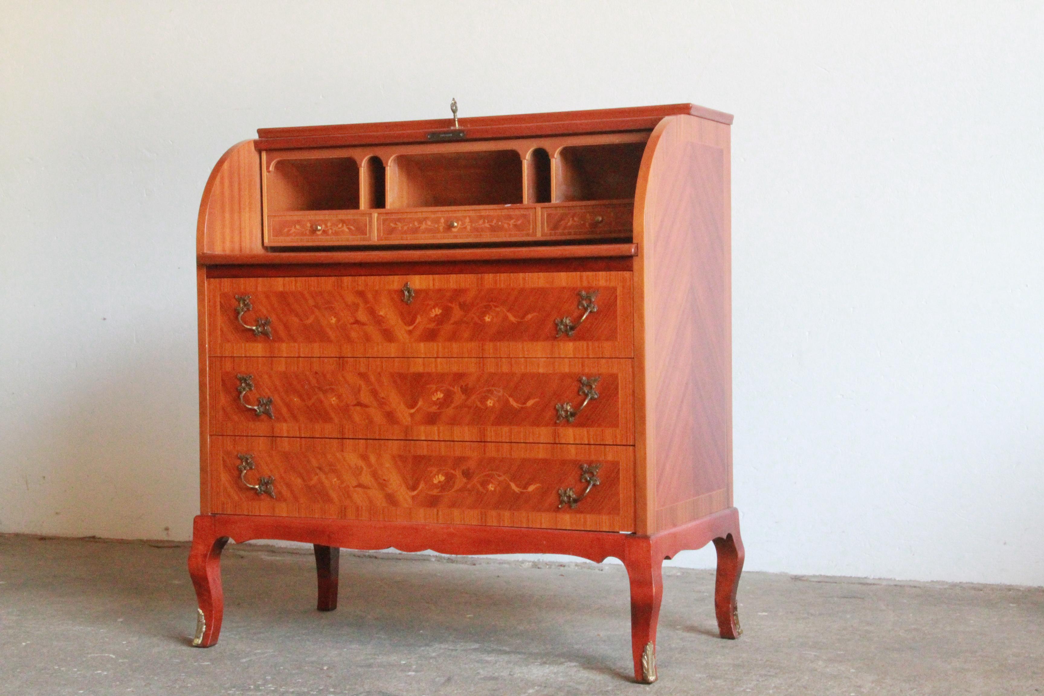 Danish Edmund Jørgensen mid-20th century Secretary Marquetry Cylinder Des In Good Condition For Sale In Store Heddinge, DK