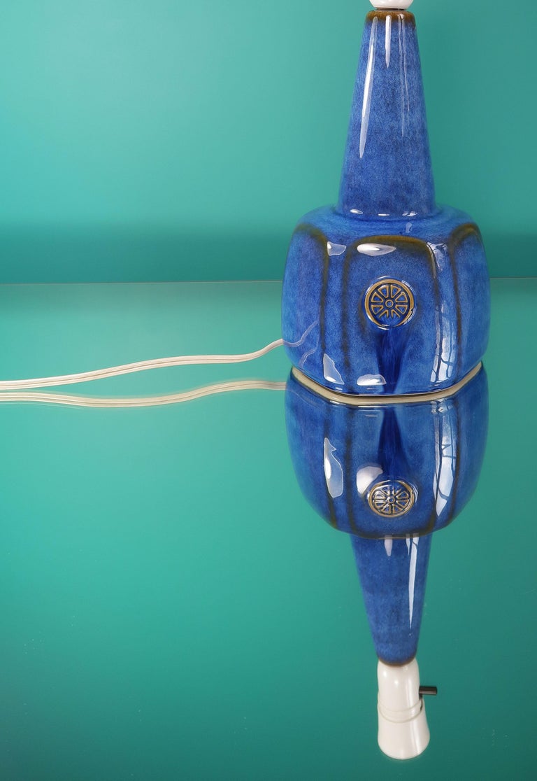 Glazed Danish Einar Johansen Shiny Blue Stoneware Table Lamp by Søholm, 1960s For Sale