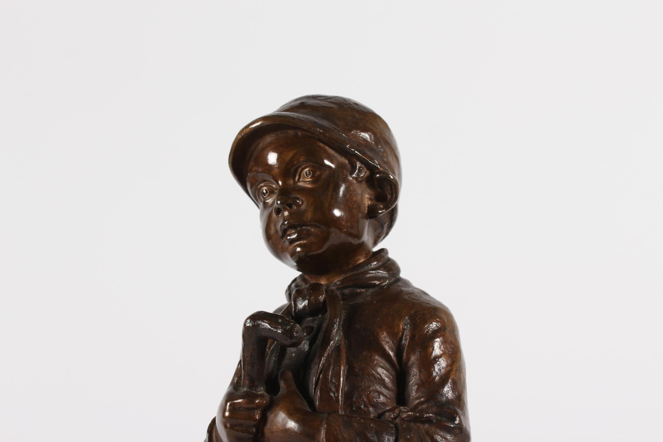 Bronze Grande figurine danoise en bronze d'Elna Borch représentant un jeune garçon avec un Umbrella 1950s en vente