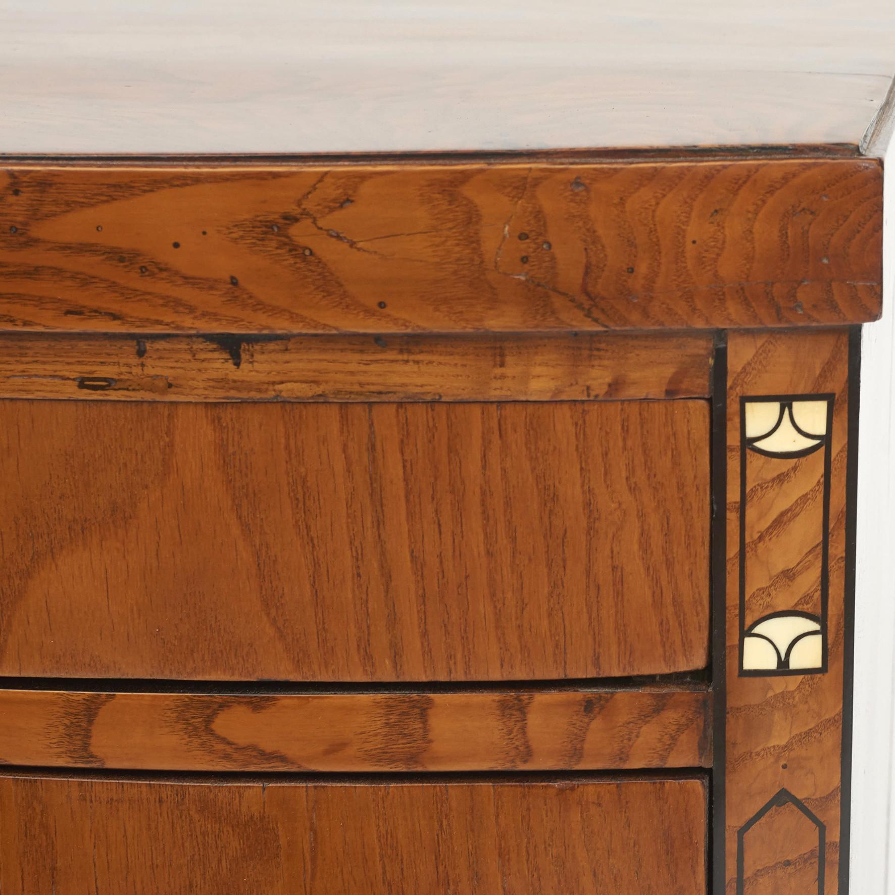 Danish Empire Chest of Drawers with Curved Front, circa 1810 In Good Condition In Kastrup, DK