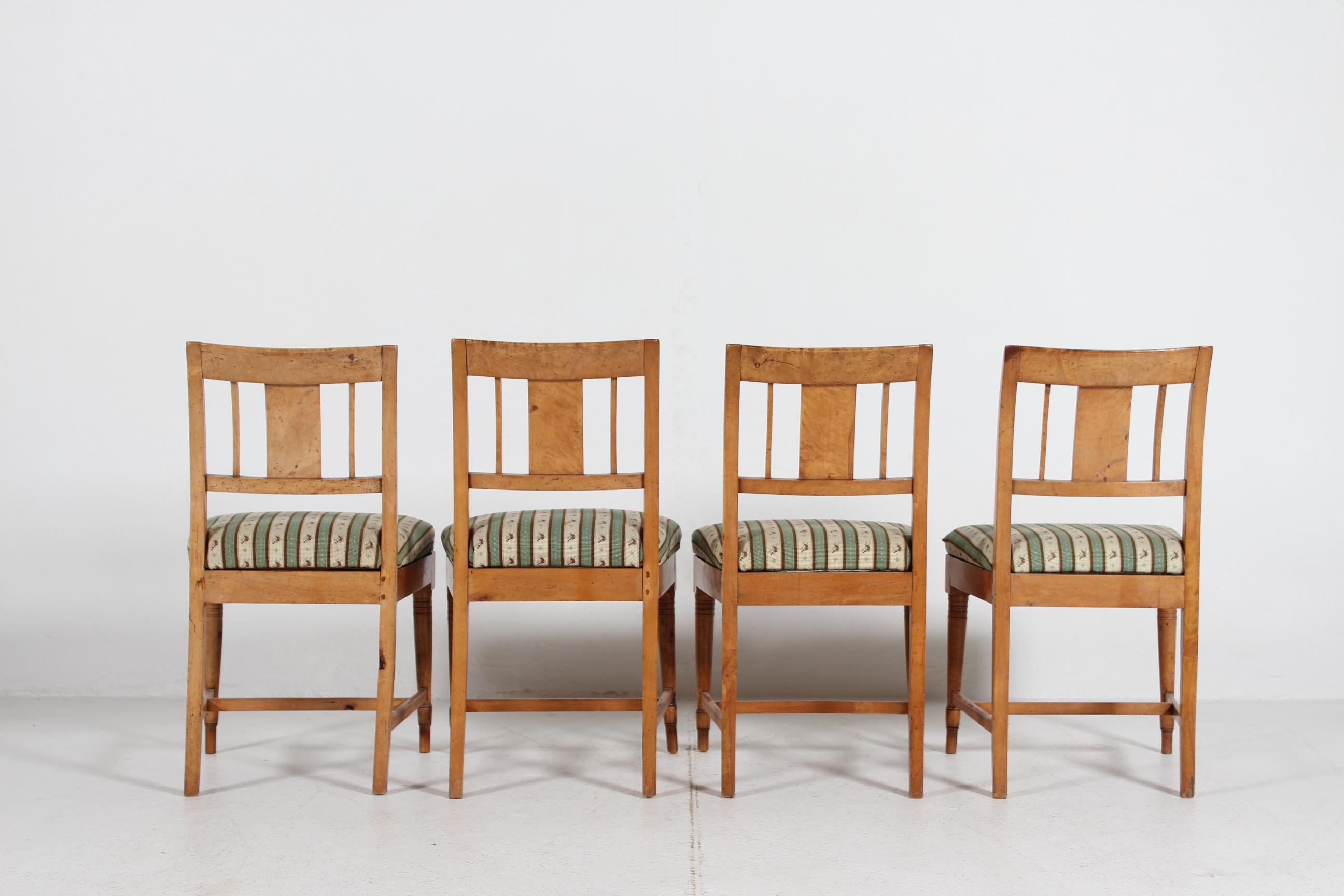 Danish Empire Set of 4 Small Chairs, Elm Wood with Hand Embroidered Seats 1850s im Angebot 5