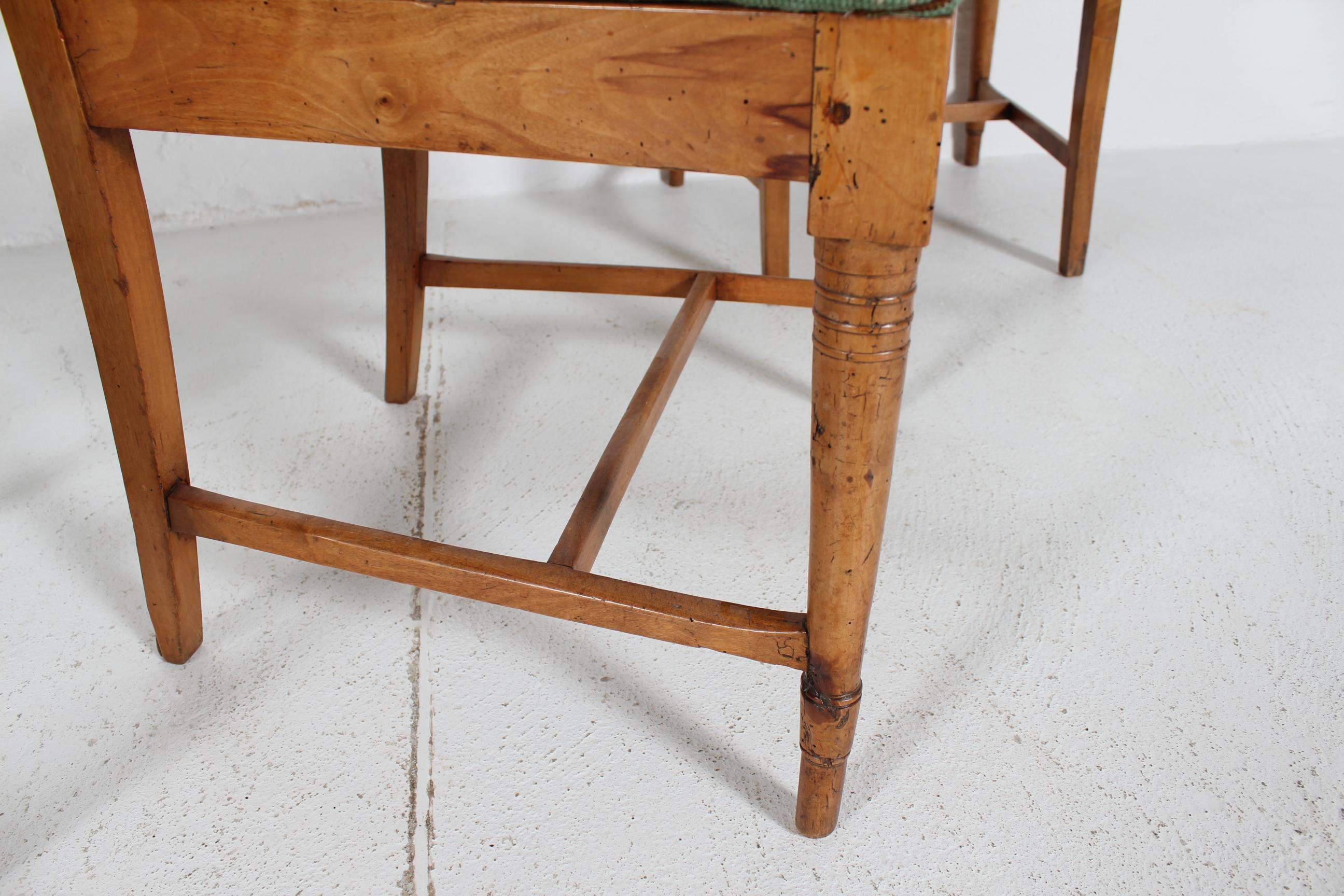 Danish Empire Set of 4 Small Chairs, Elm Wood with Hand Embroidered Seats 1850s im Angebot 11