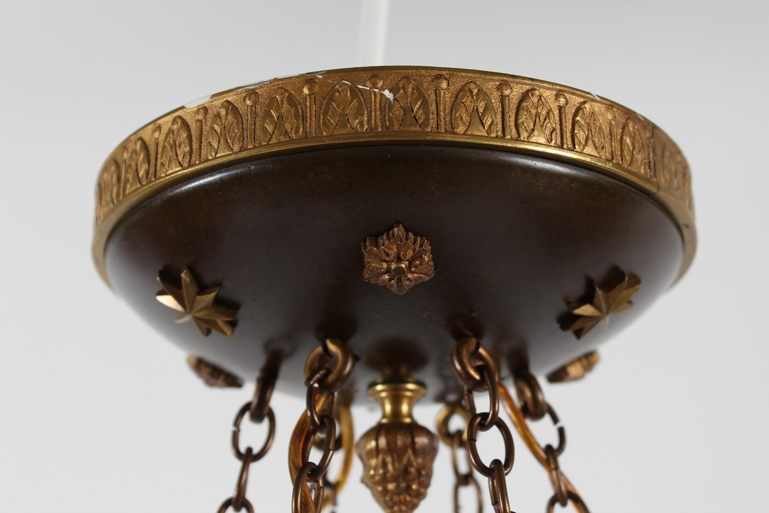 Dänischer Empire-Stil Großer Kronleuchter aus vergoldetem + braunem Metall Frauenfiguren 1920er Jahre 2
