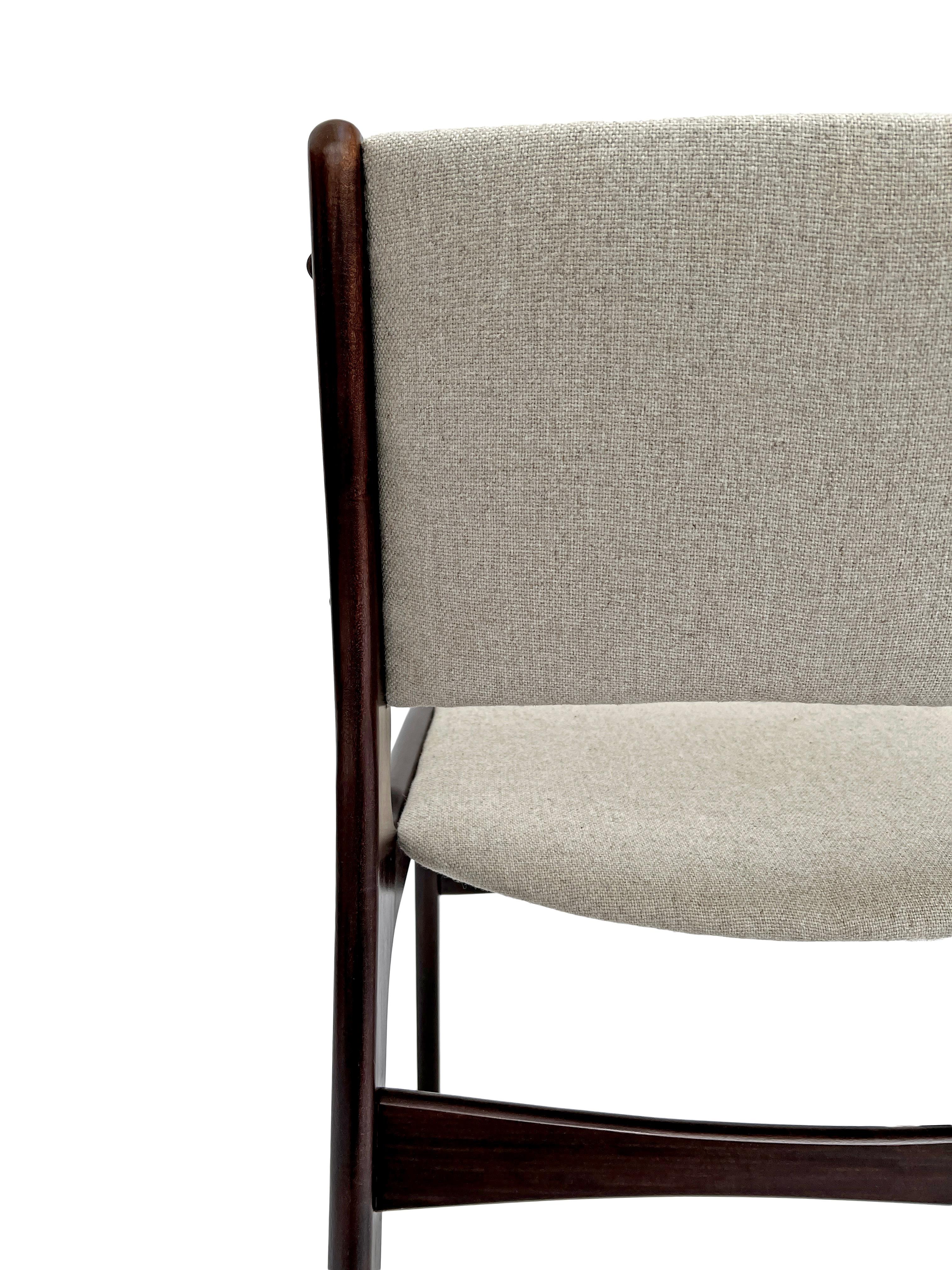 Ensemble de 6 chaises de salle à manger danoises Erik Buch modèle 89 en teck et laine crème, années 1960 en vente 8